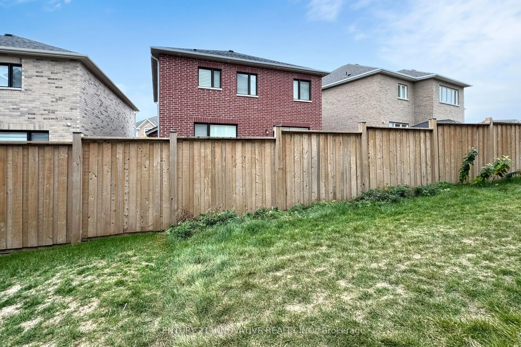 1141 Azalea Avenue