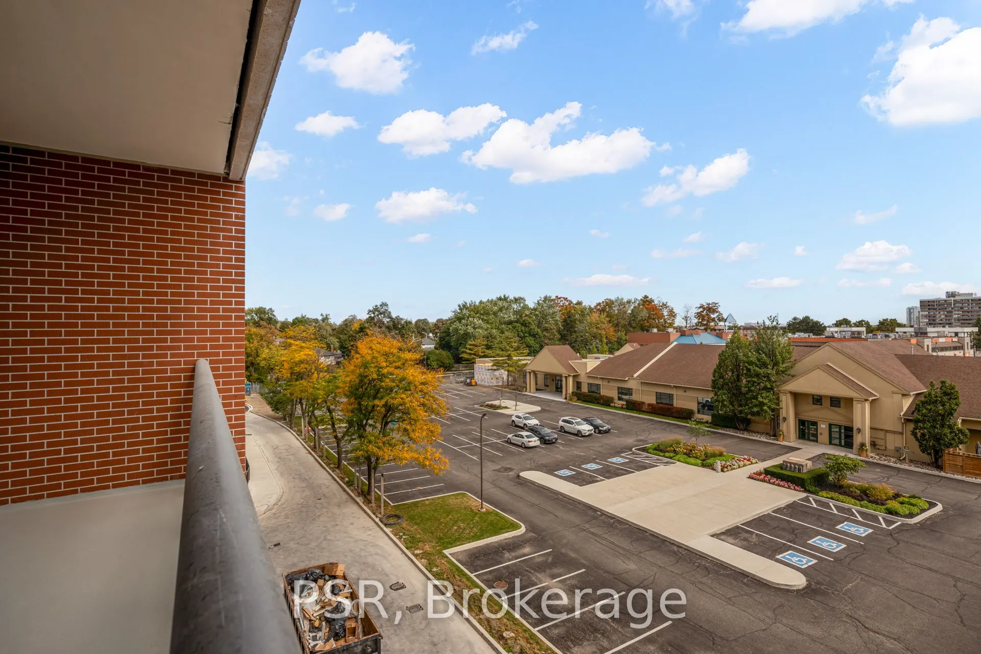3270 Sheppard Avenue E, #421