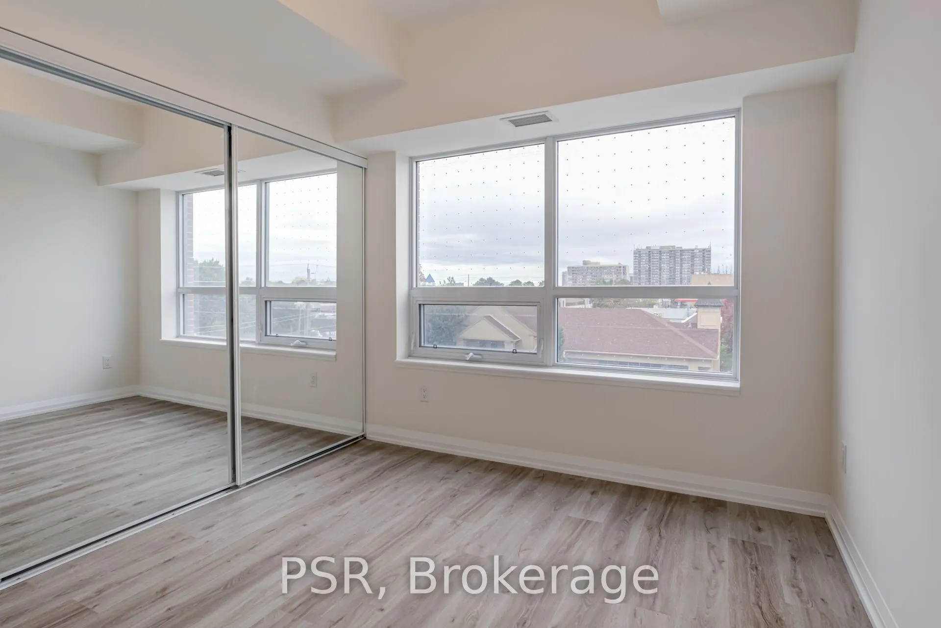 3270 Sheppard Avenue E, #421
