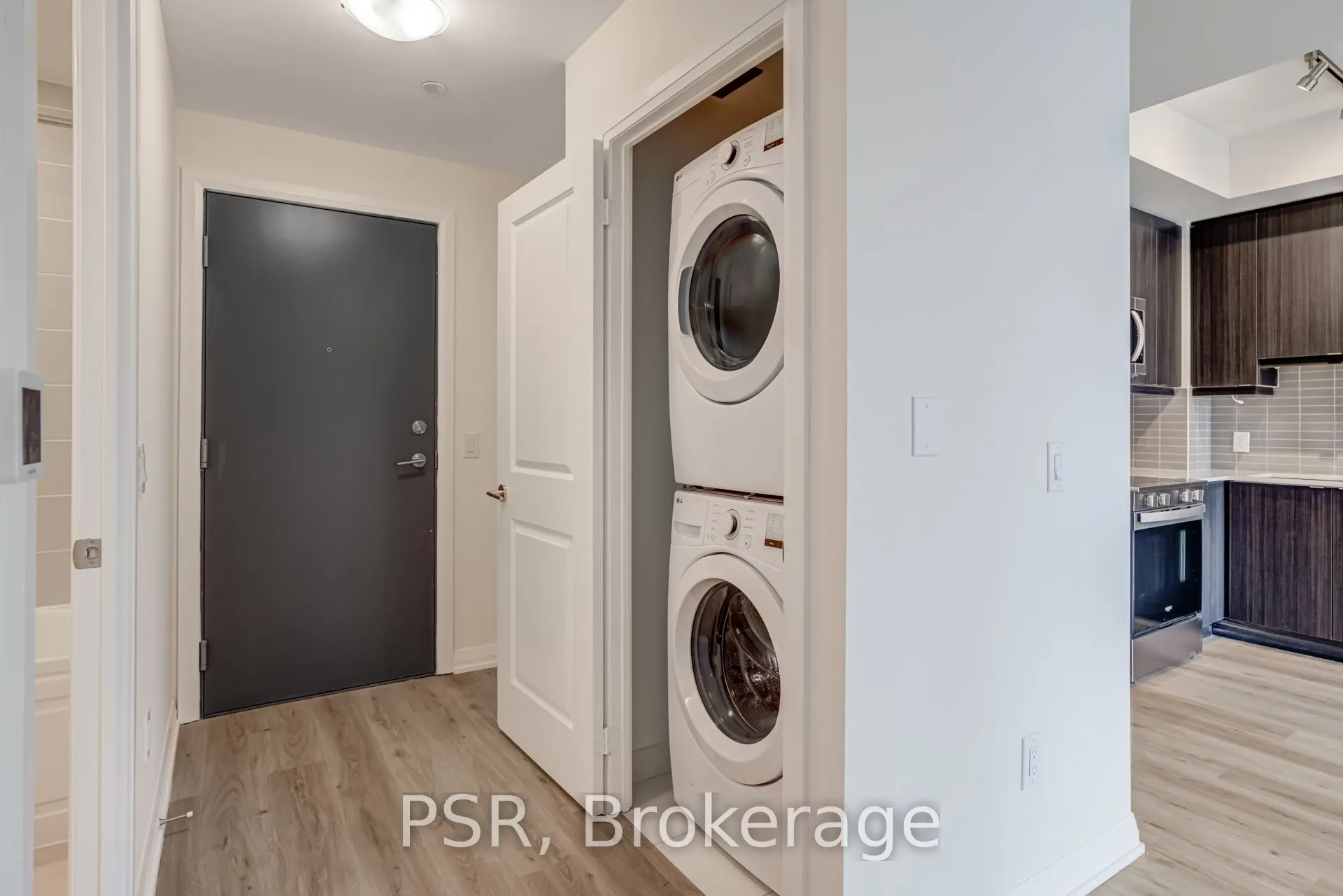 3270 Sheppard Avenue E, #421