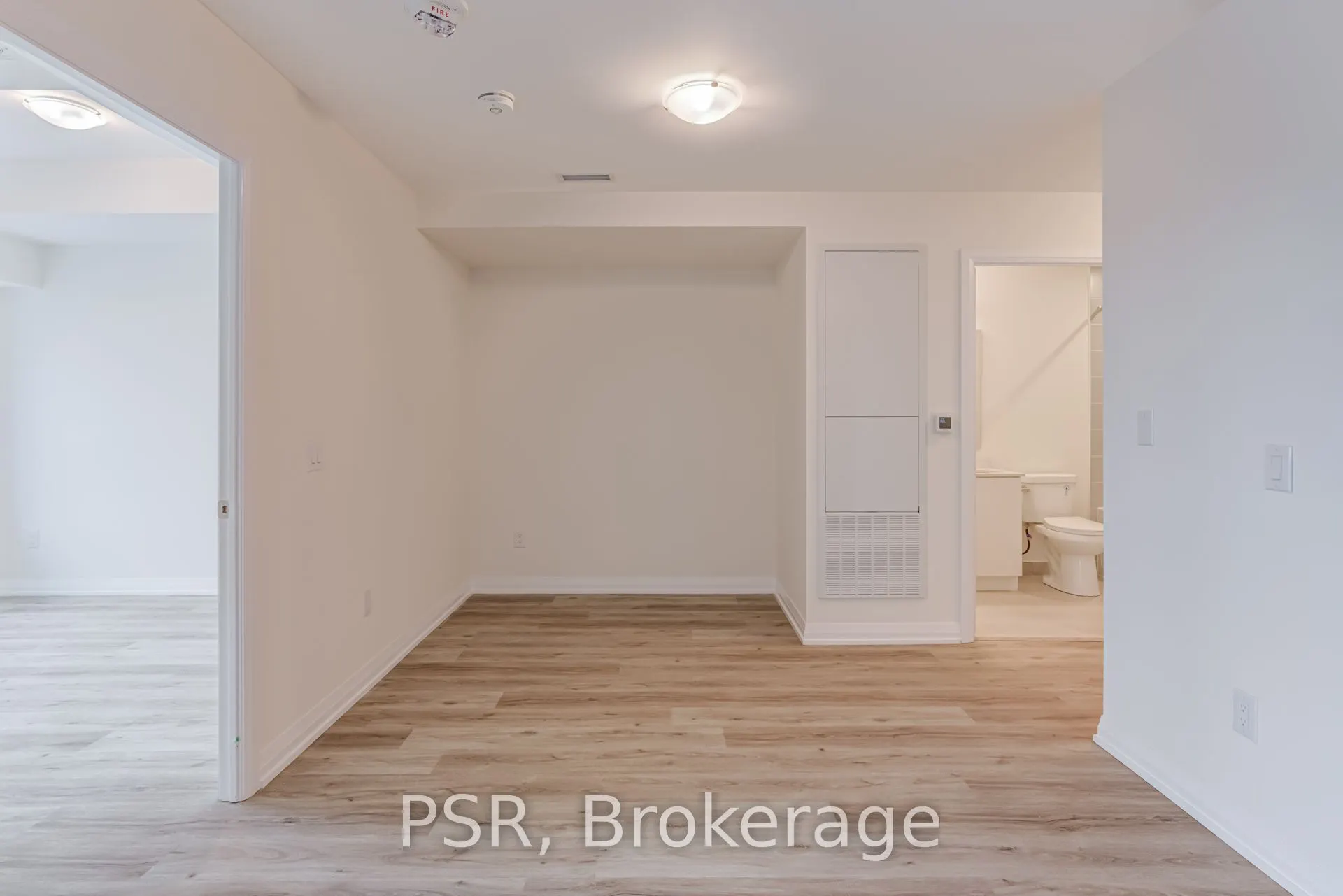3270 Sheppard Avenue E, #421