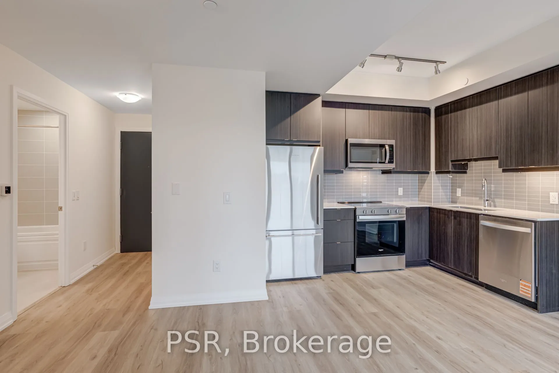 3270 Sheppard Avenue E, #421