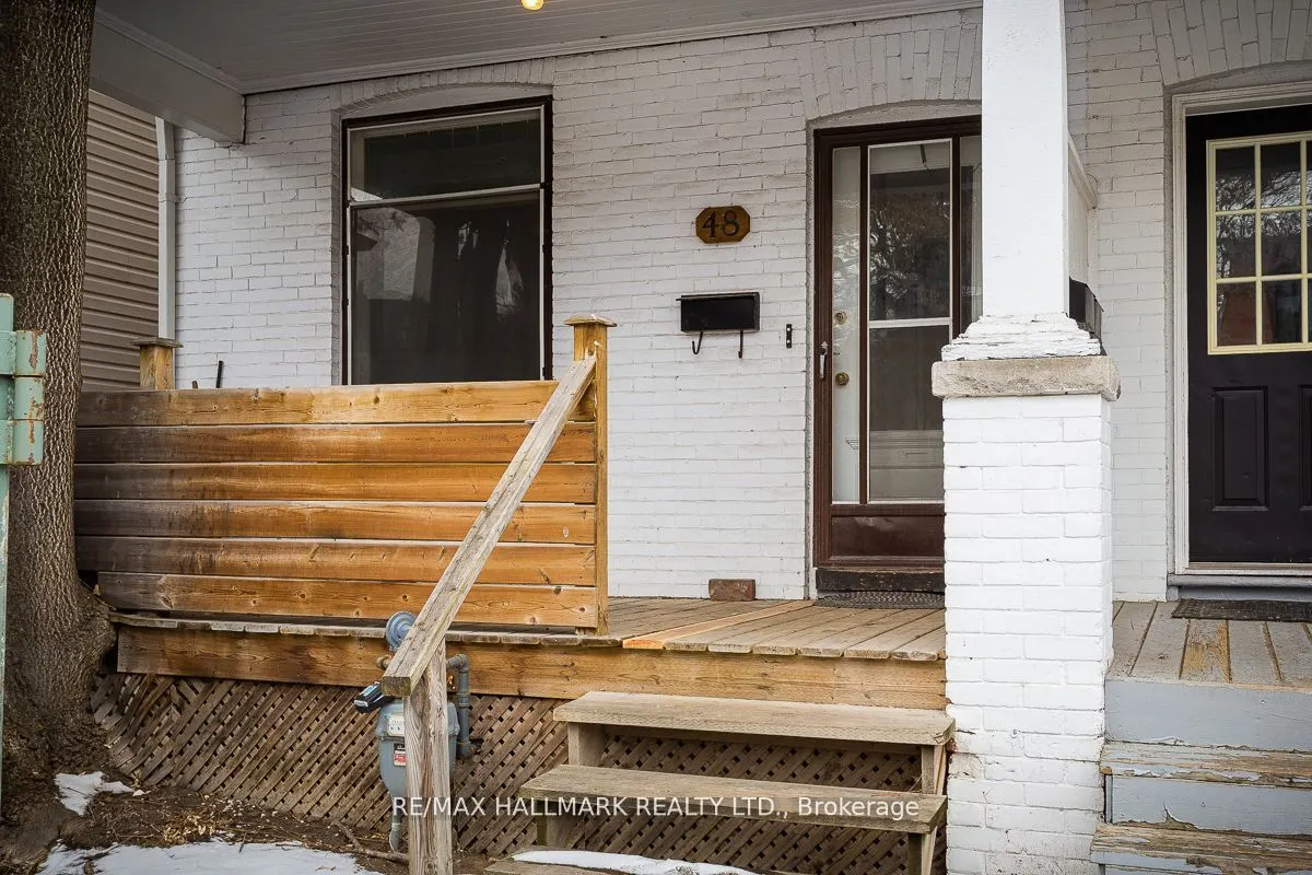 48 Strathcona Avenue, #Upper