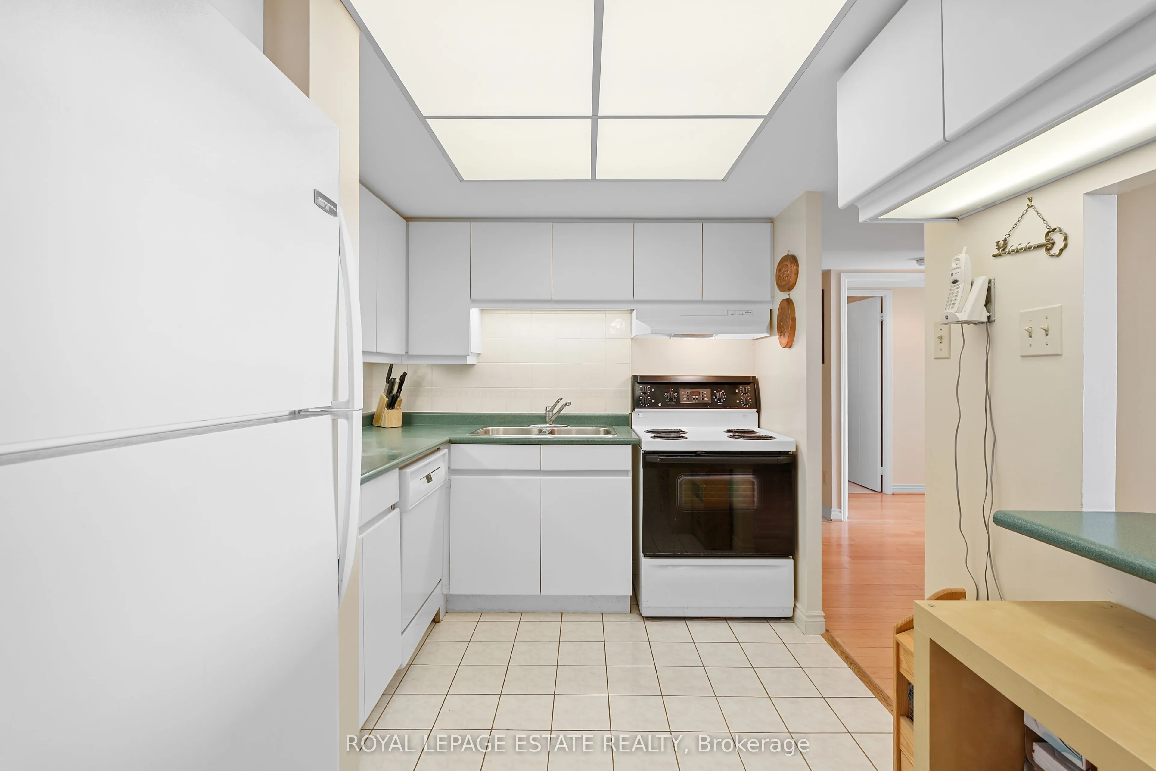 1093 Kingston Road, #1003