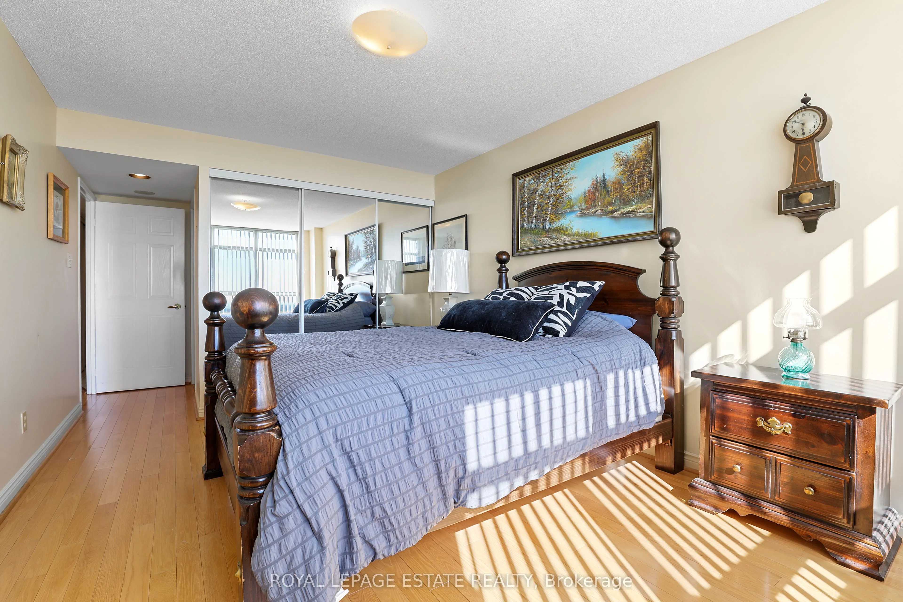 1093 Kingston Road, #1003