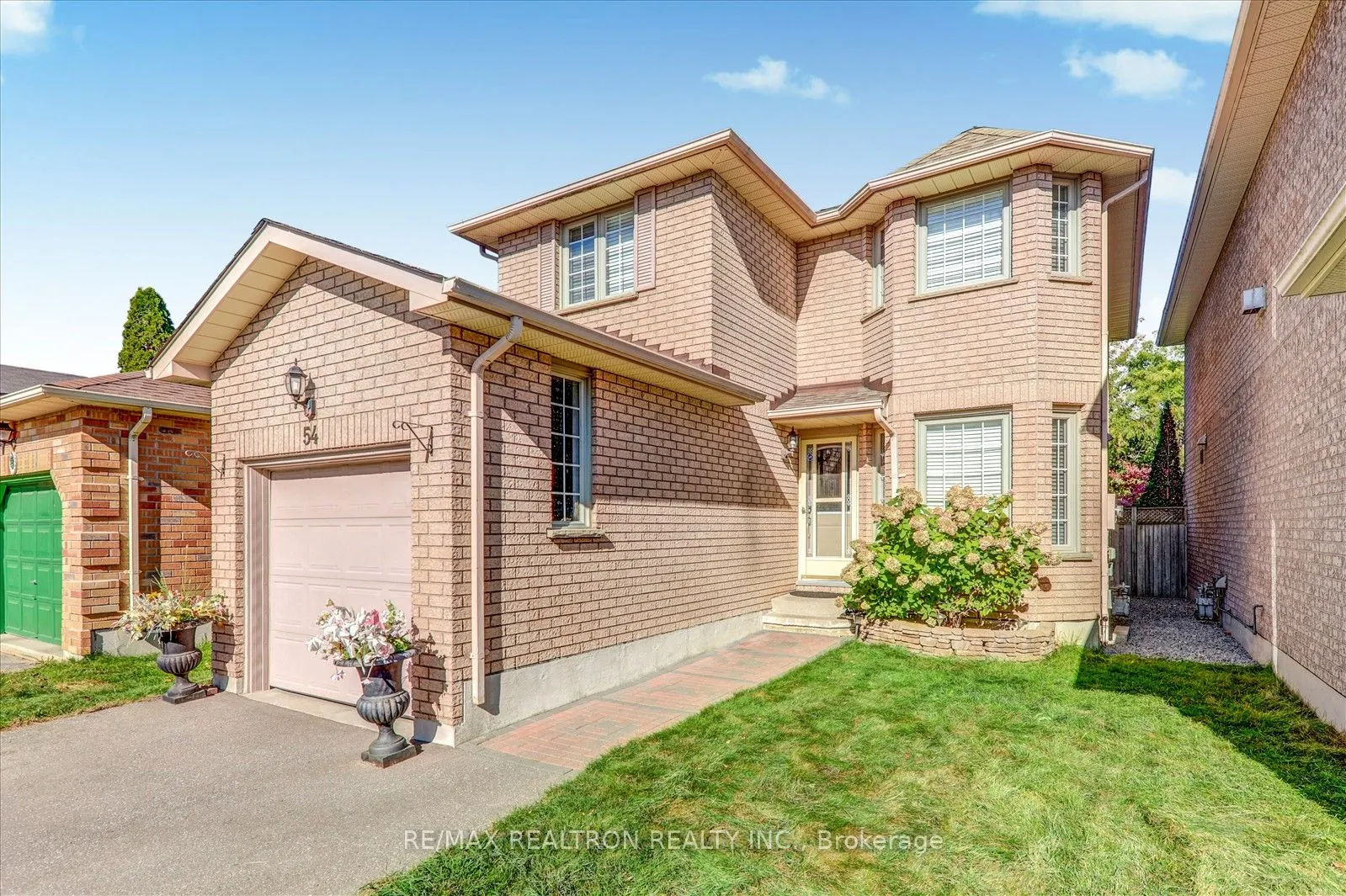 54 Stagemaster Crescent