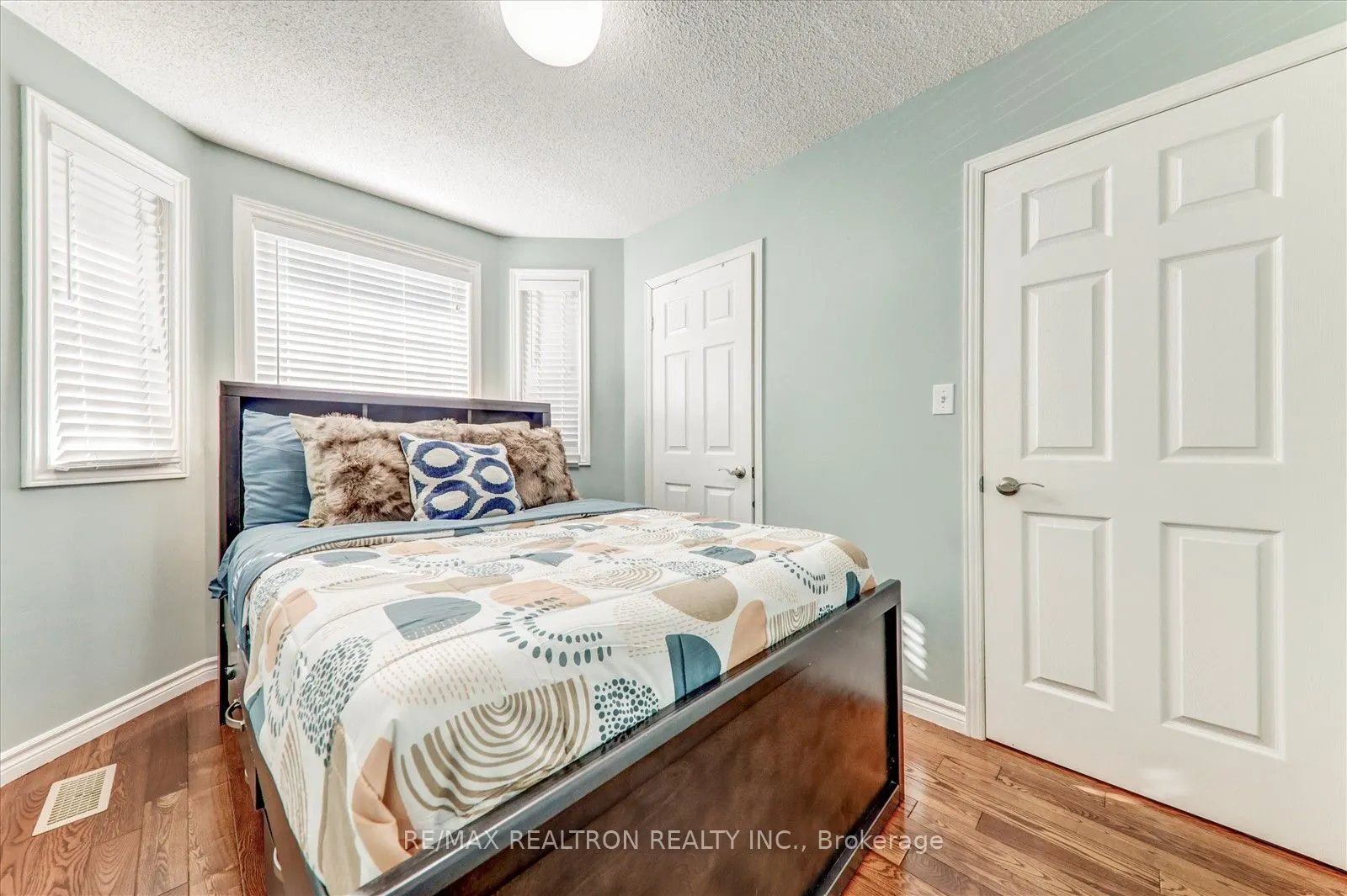 54 Stagemaster Crescent