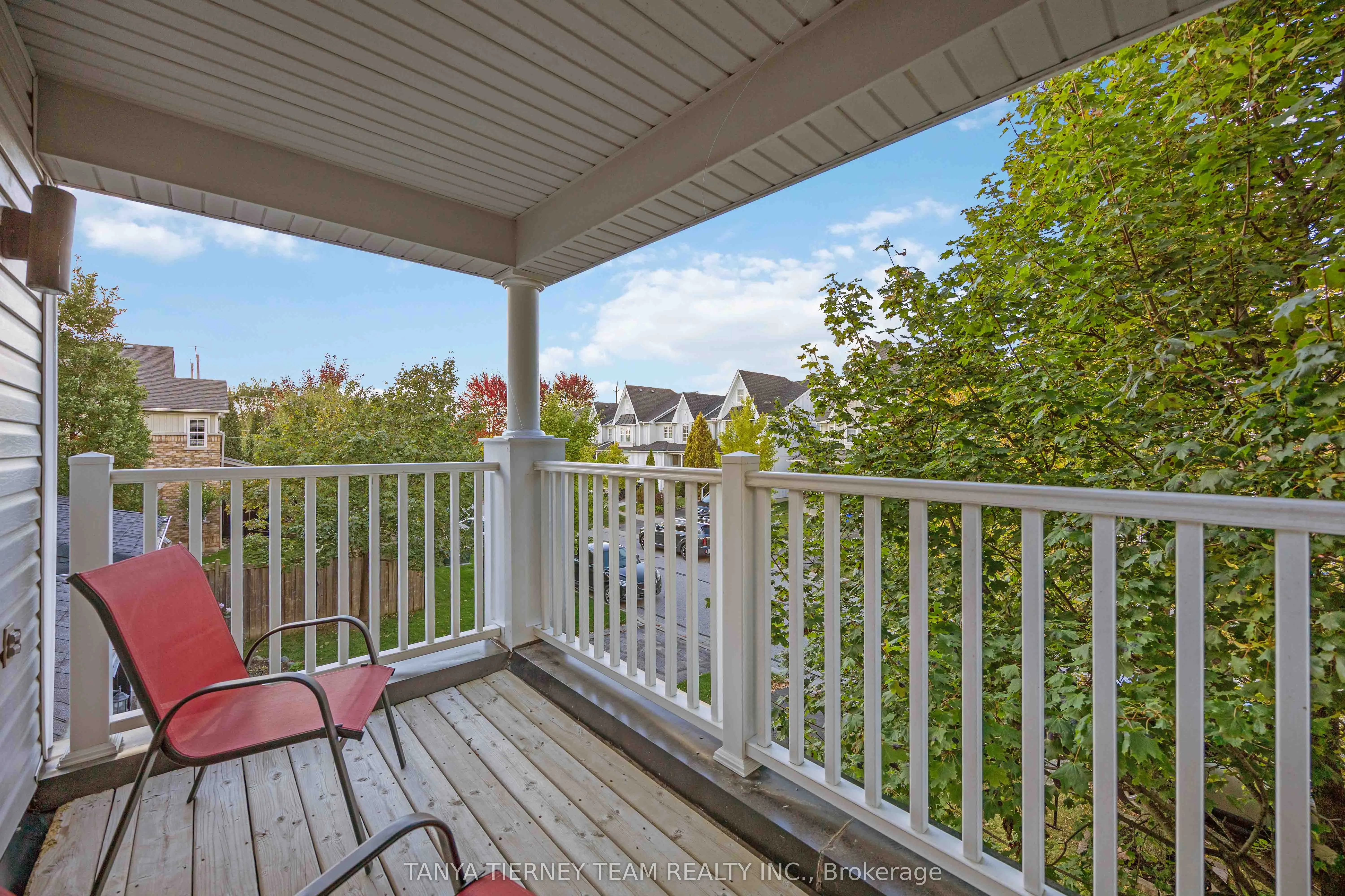 76 Northgrove Crescent