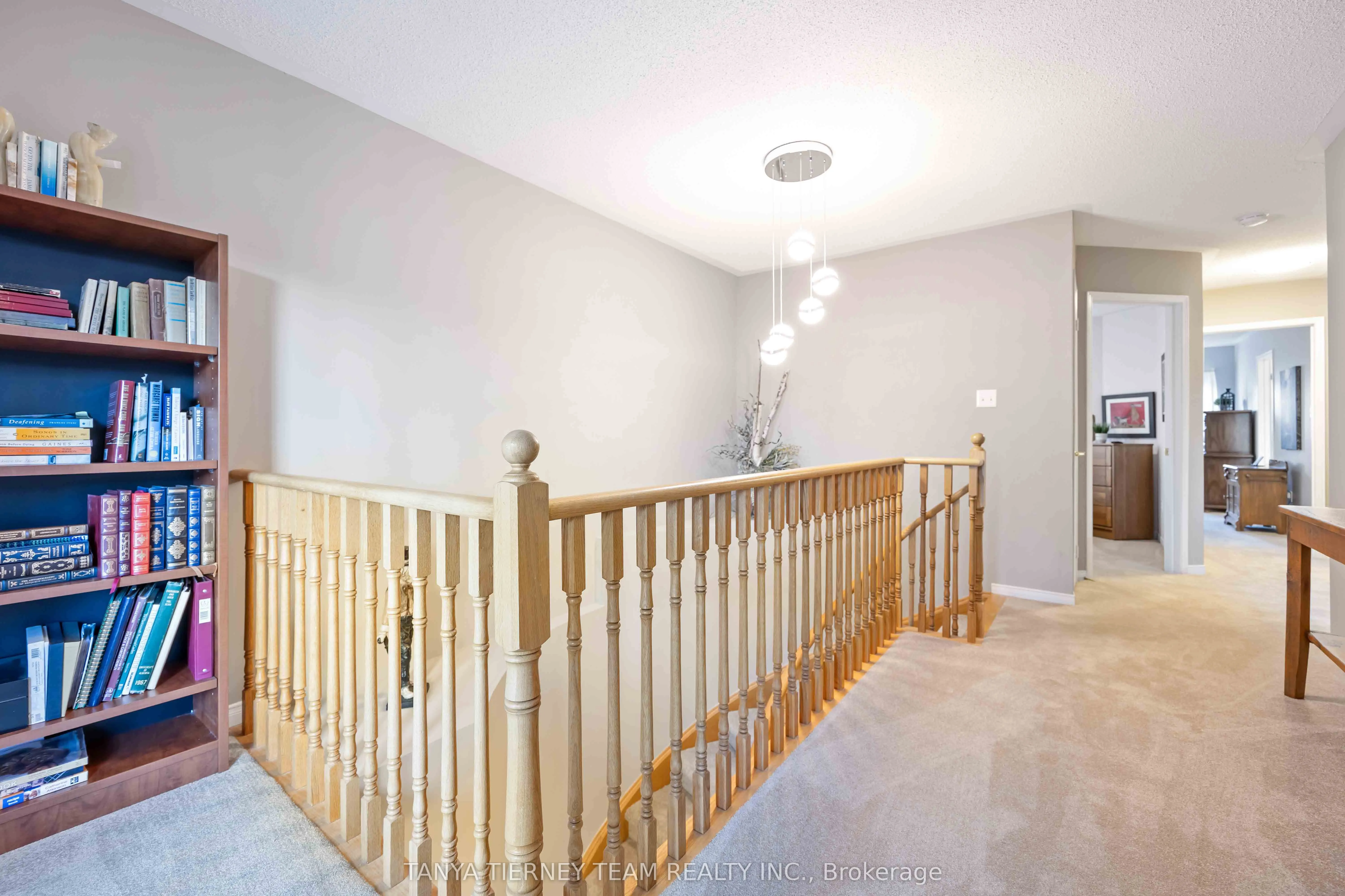 76 Northgrove Crescent