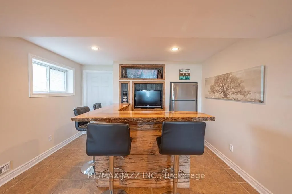 122 Morris Lane