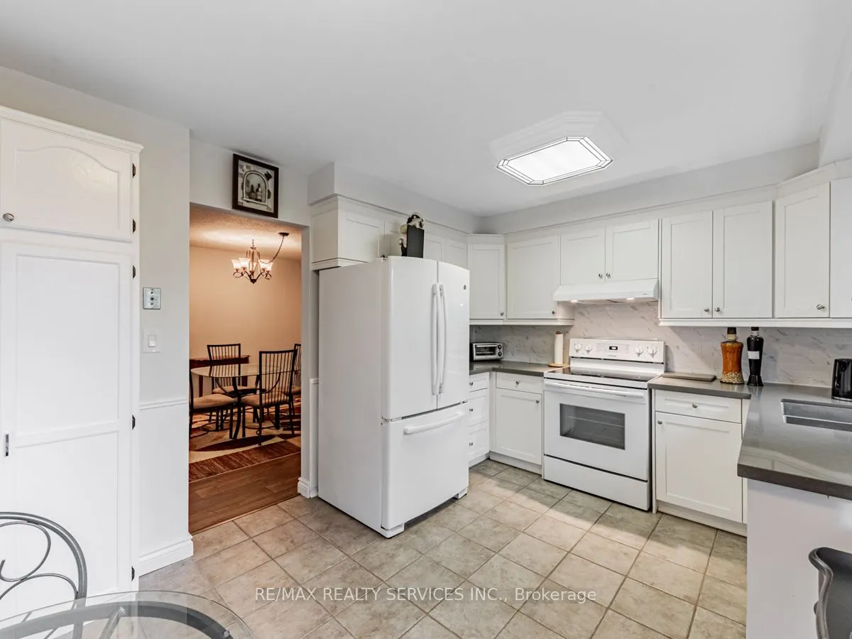 410 Sunset Boulevard