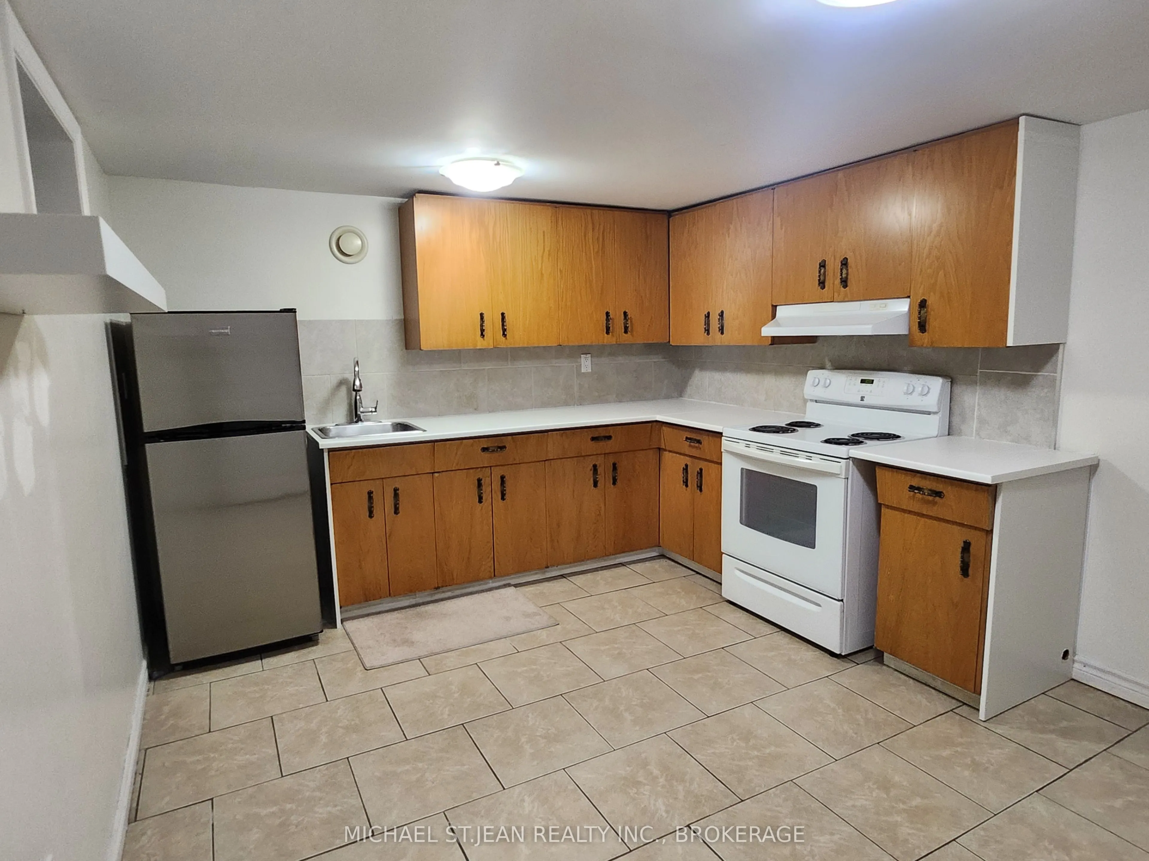 257 East Avenue E, #BSMT