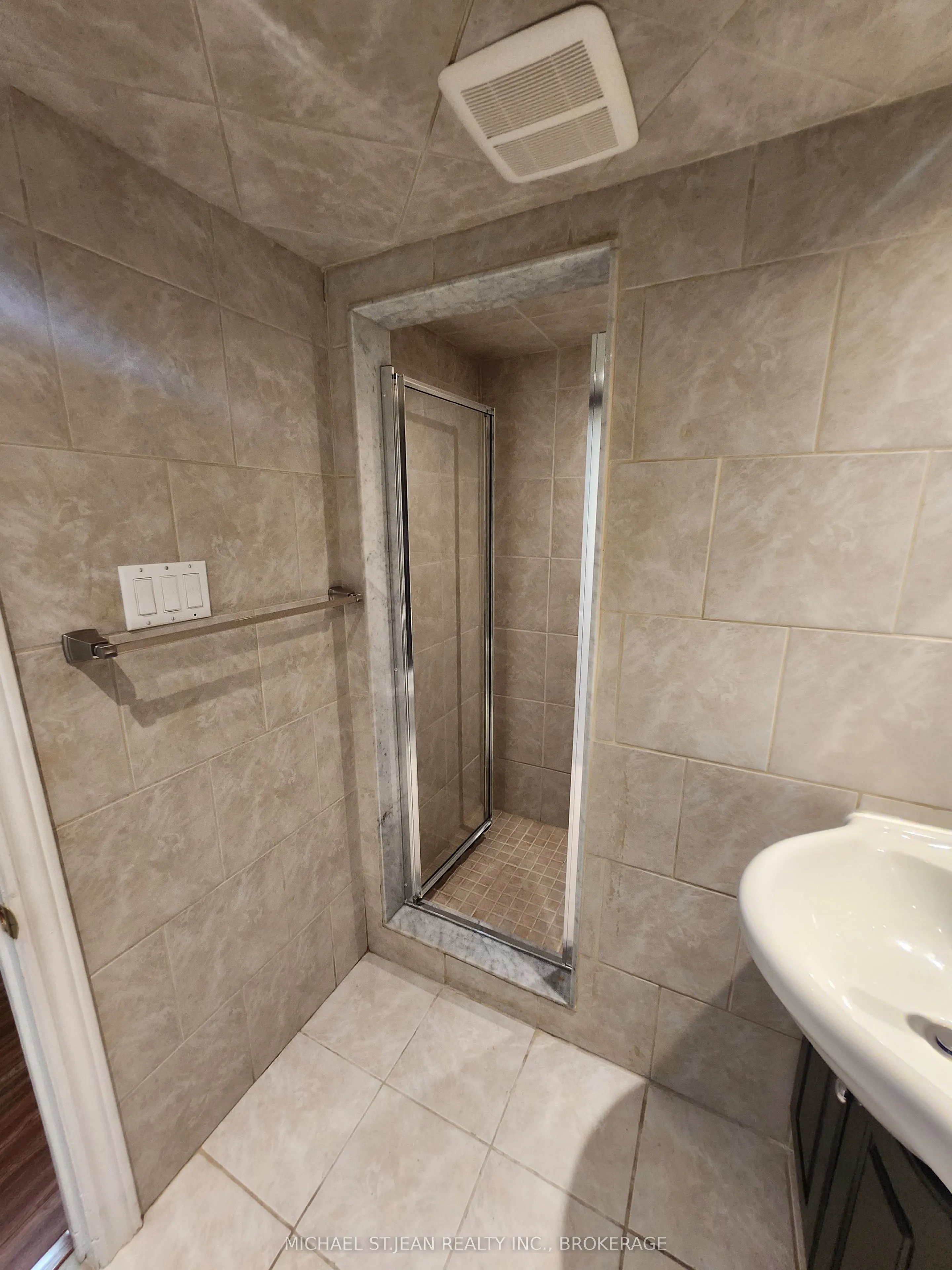 257 East Avenue E, #BSMT