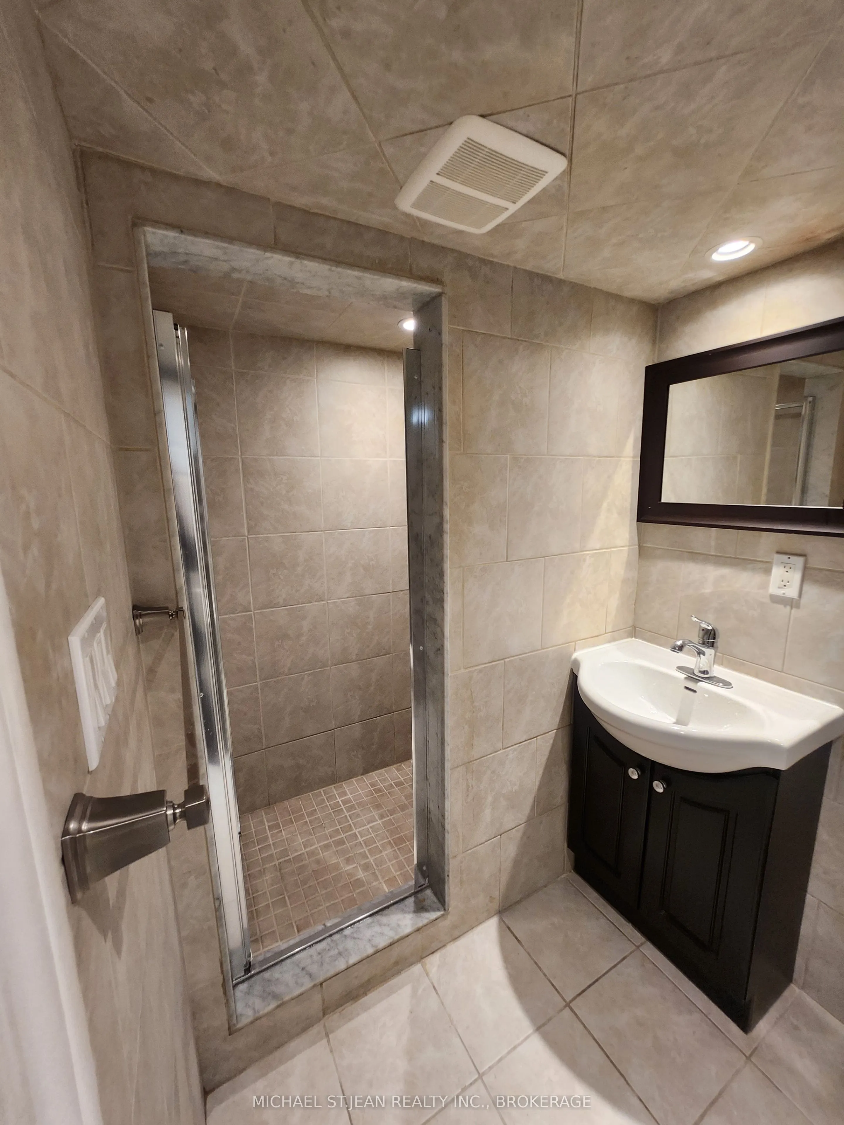257 East Avenue E, #BSMT