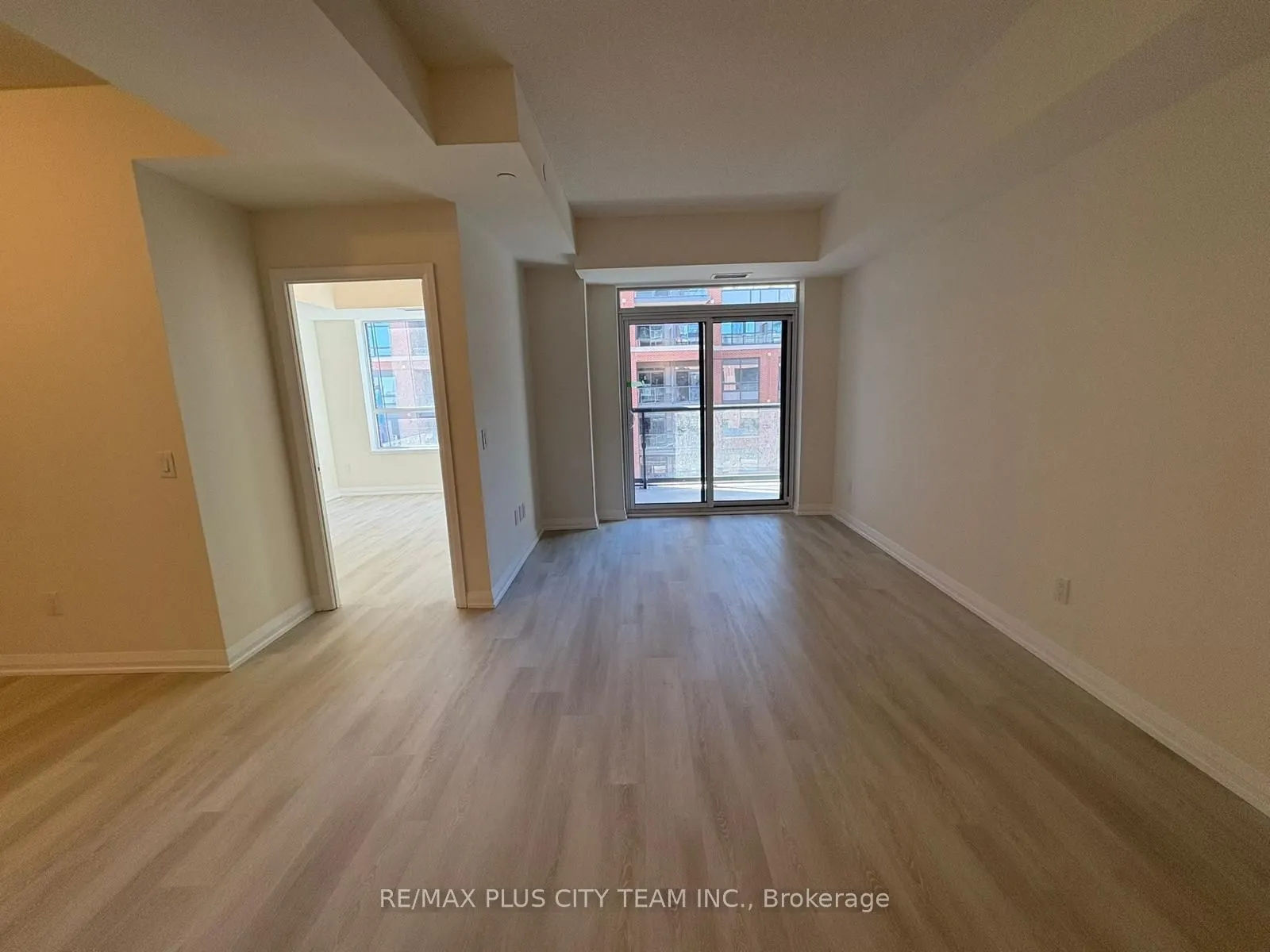 3260 Sheppard Avenue E, #827