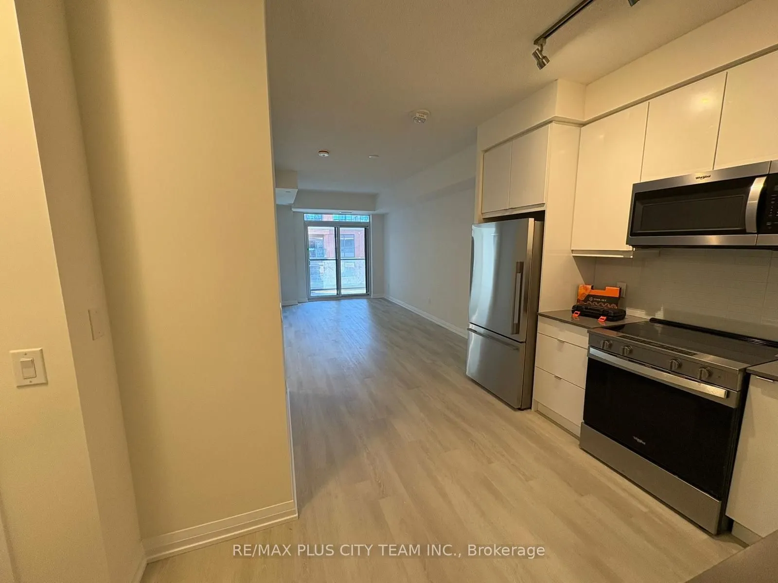 3260 Sheppard Avenue E, #827