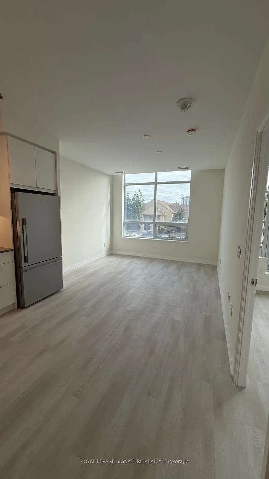 3270 Sheppard Avenue E, #230