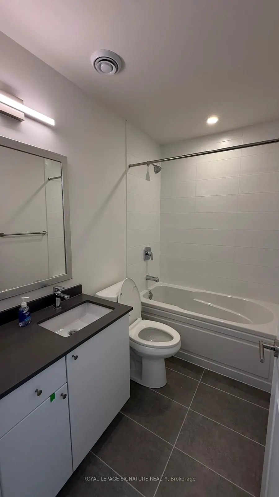 3270 Sheppard Avenue E, #230