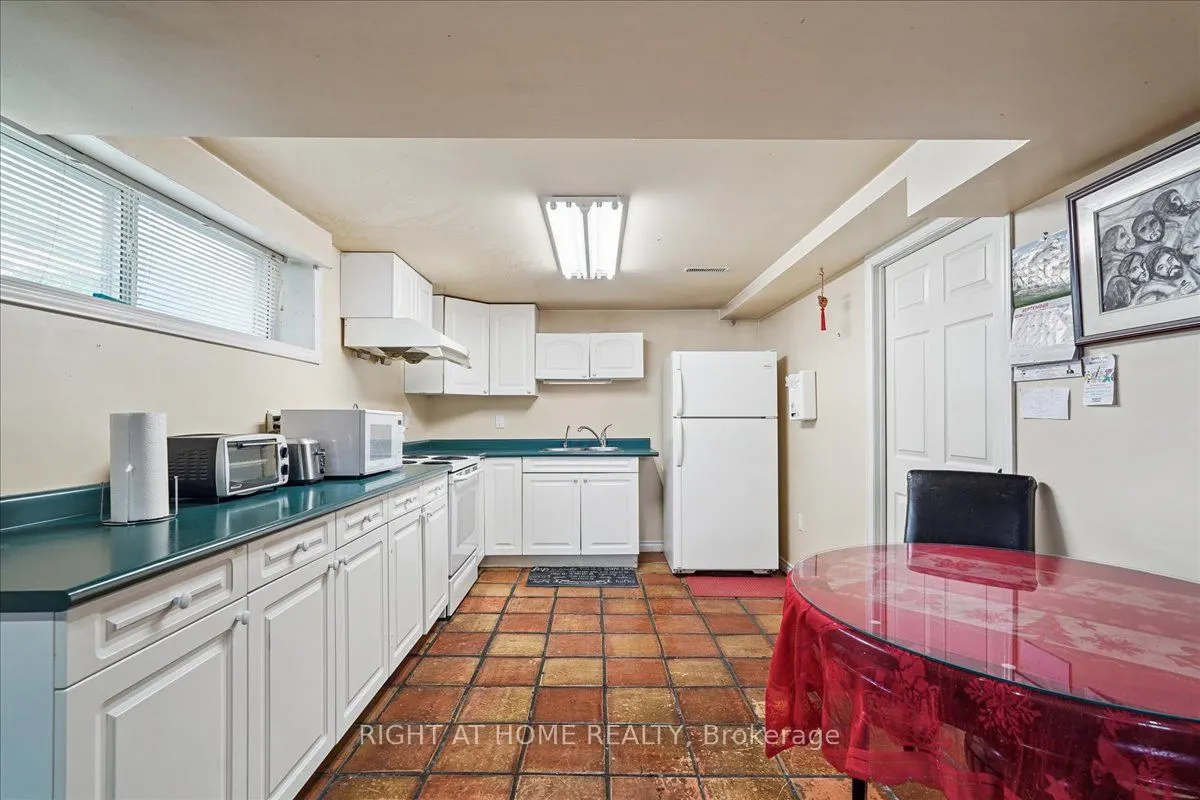 1 Sealstone Terrace