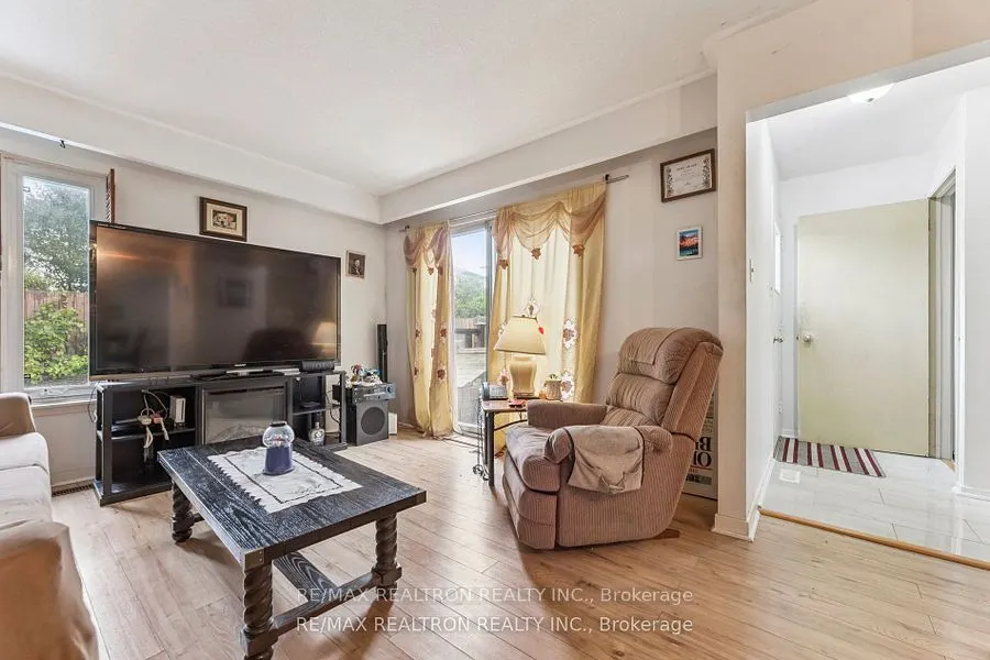 54 Rands Road
