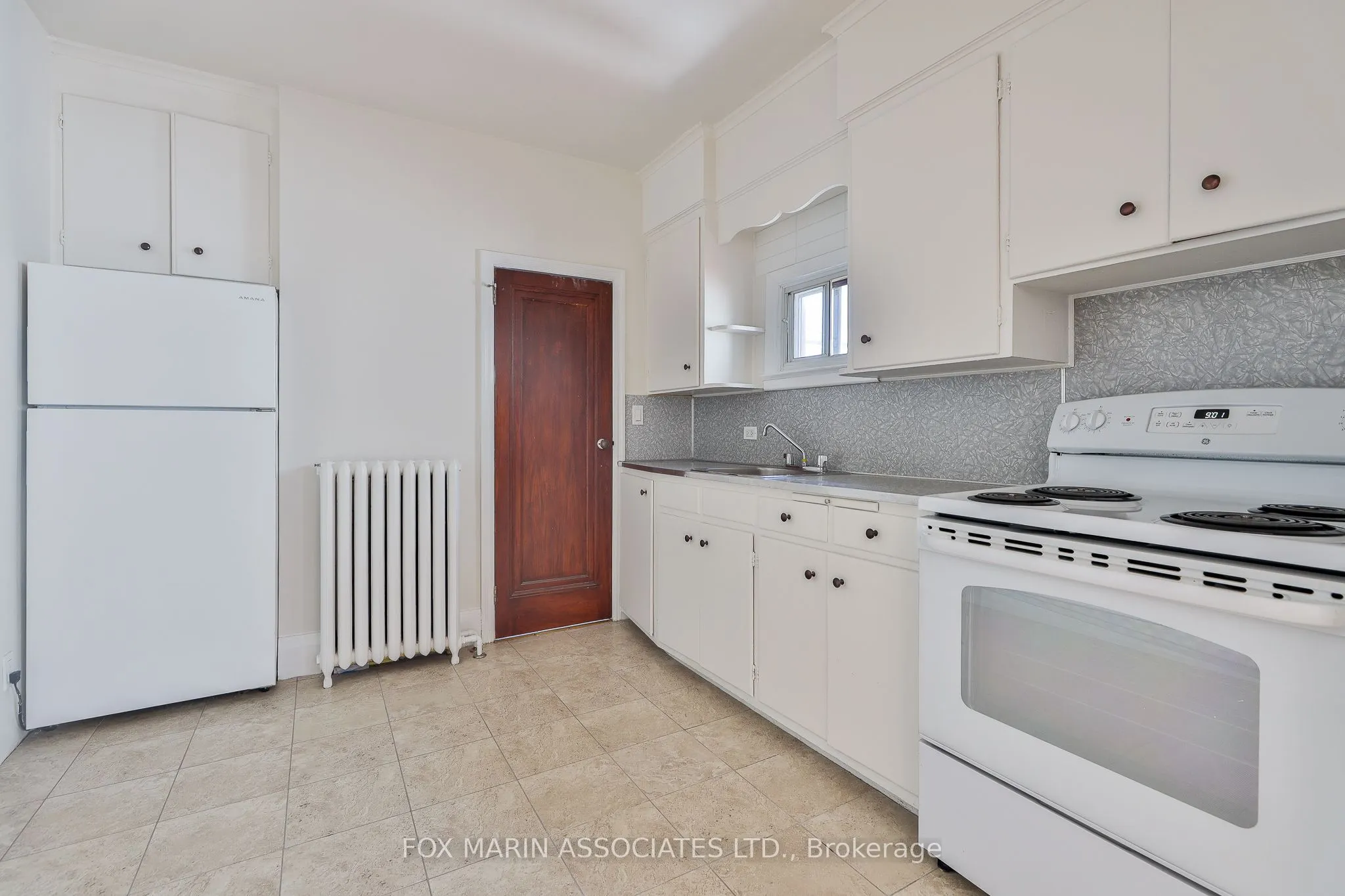 1215 Woodbine Avenue