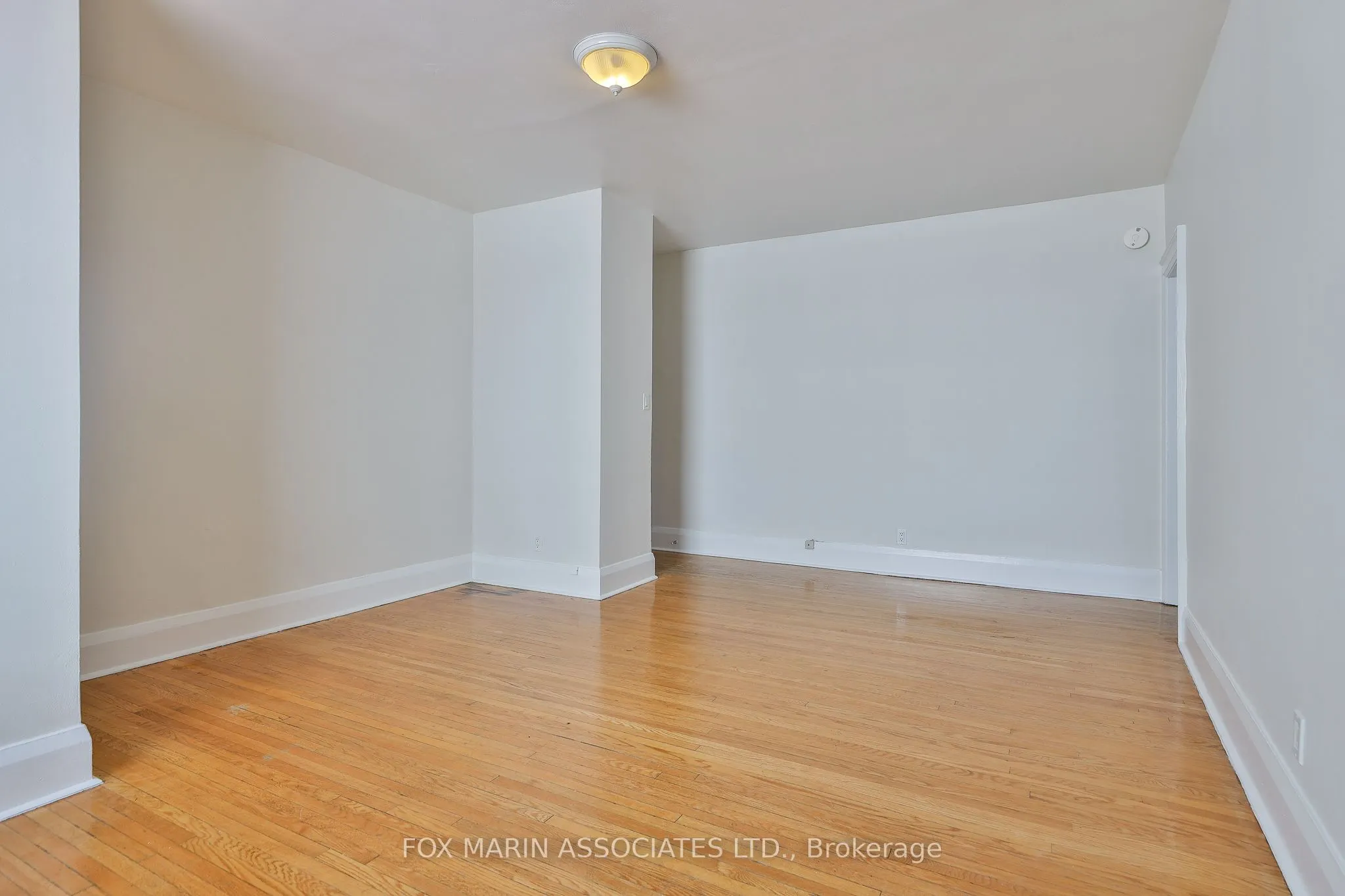 1215 Woodbine Avenue