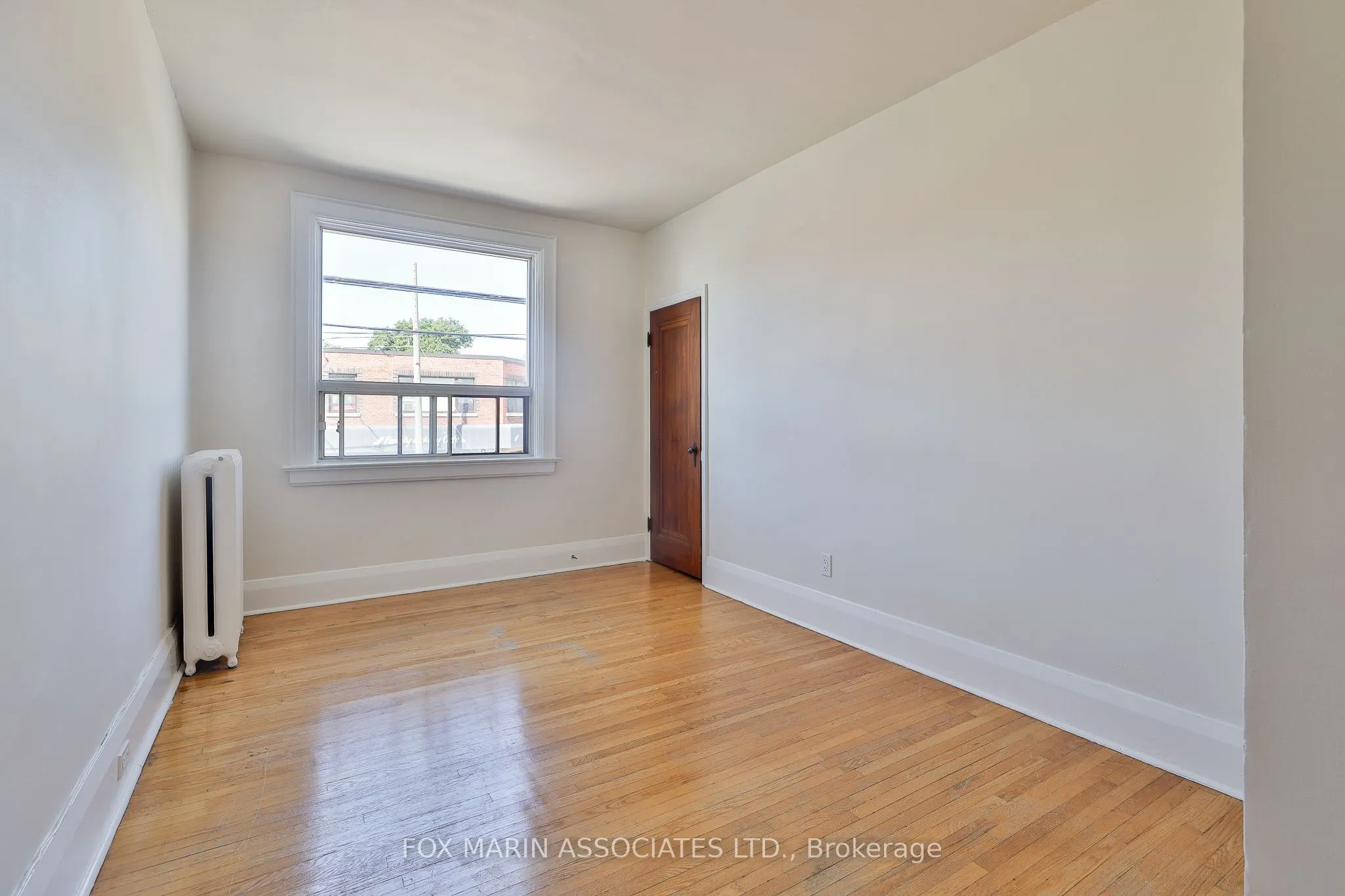 1215 Woodbine Avenue
