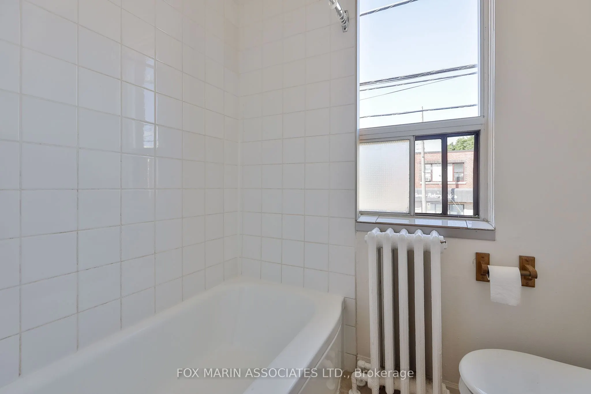 1215 Woodbine Avenue