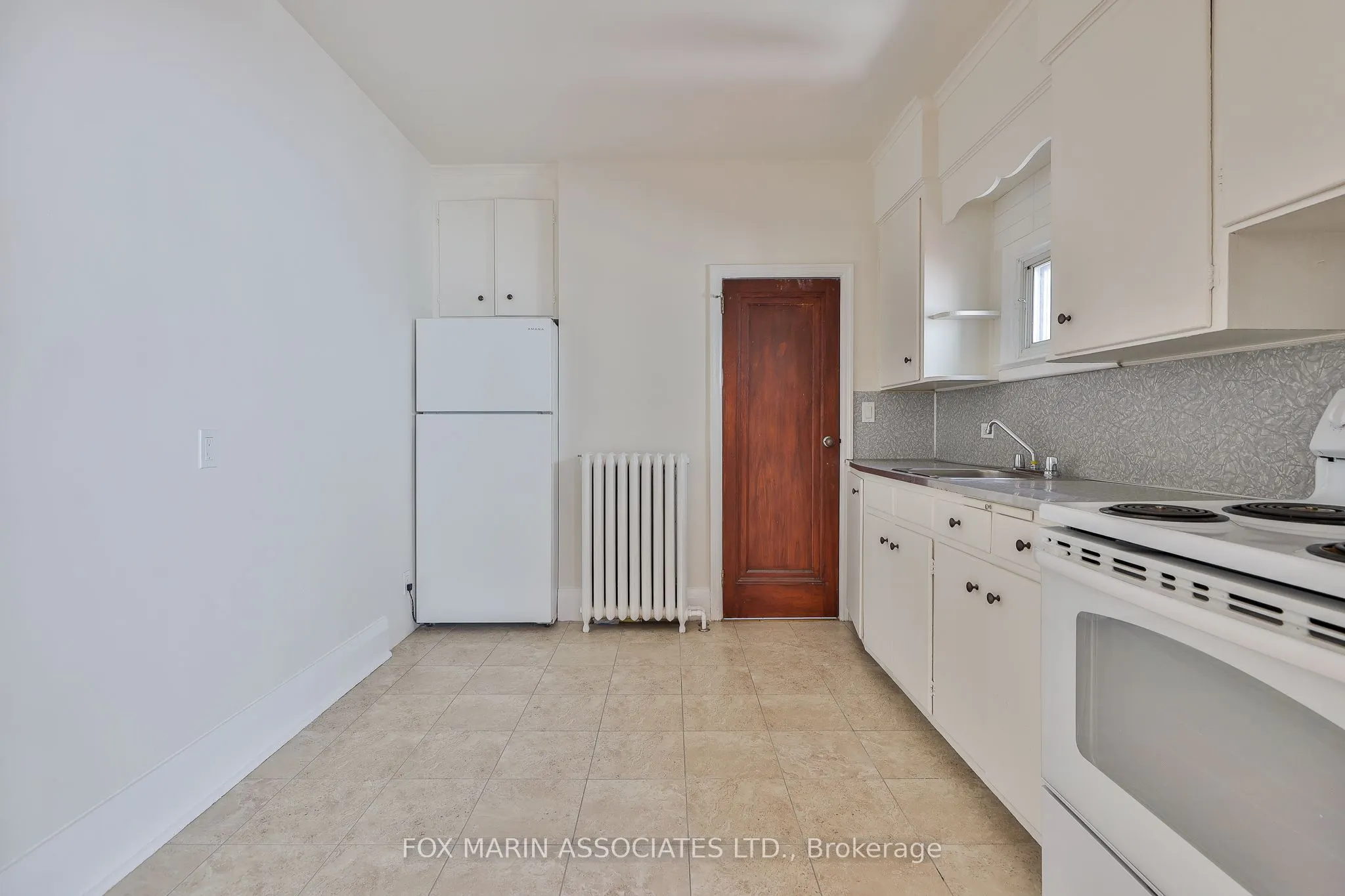 1215 Woodbine Avenue