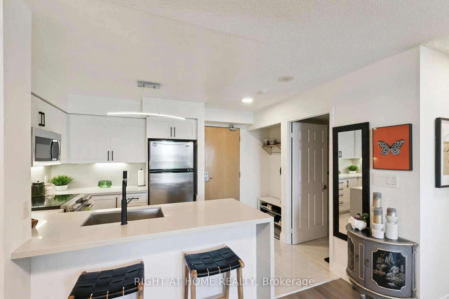 88 Grangeway Avenue, #2106
