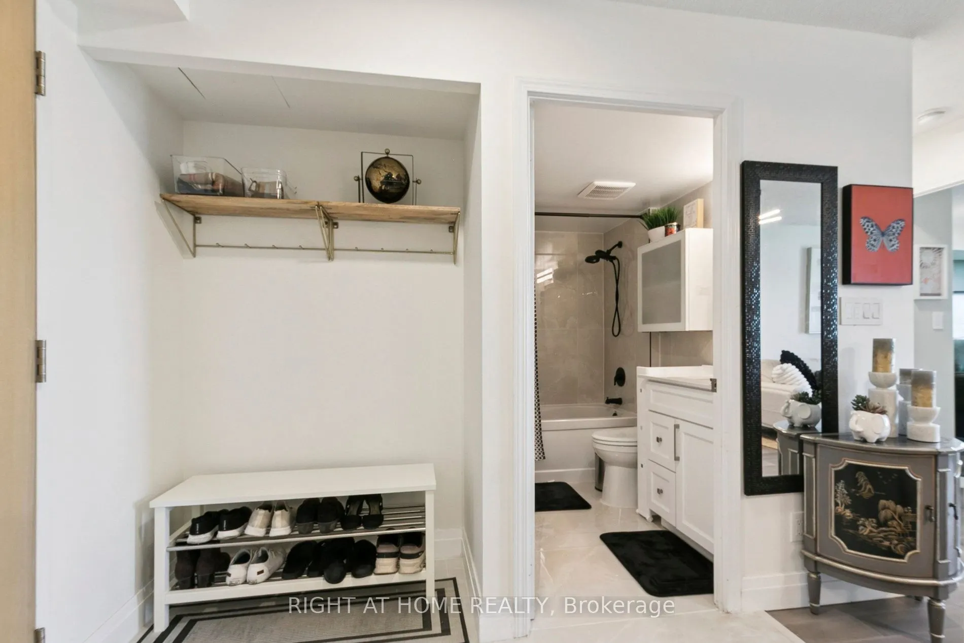 88 Grangeway Avenue, #2106