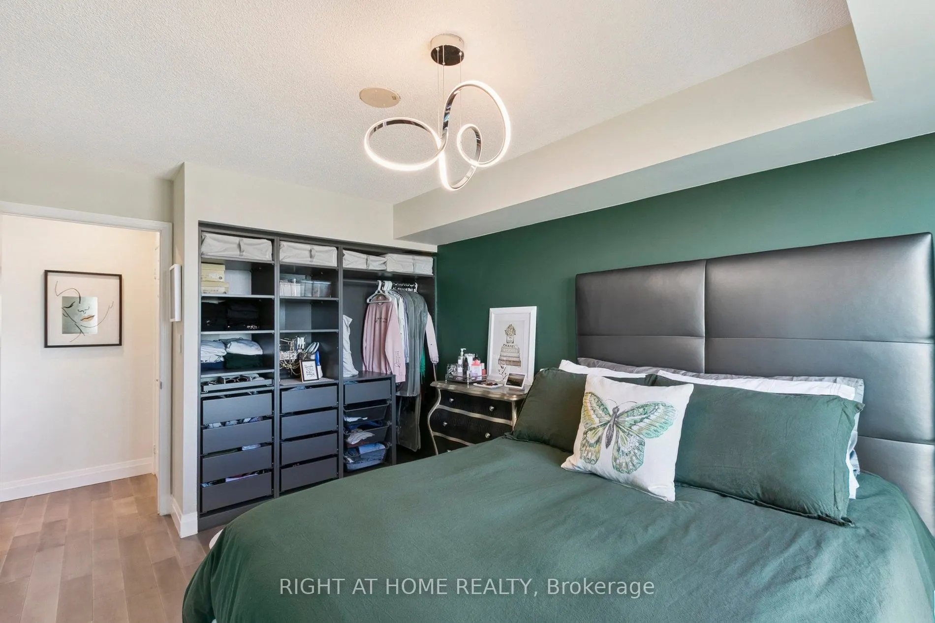 88 Grangeway Avenue, #2106