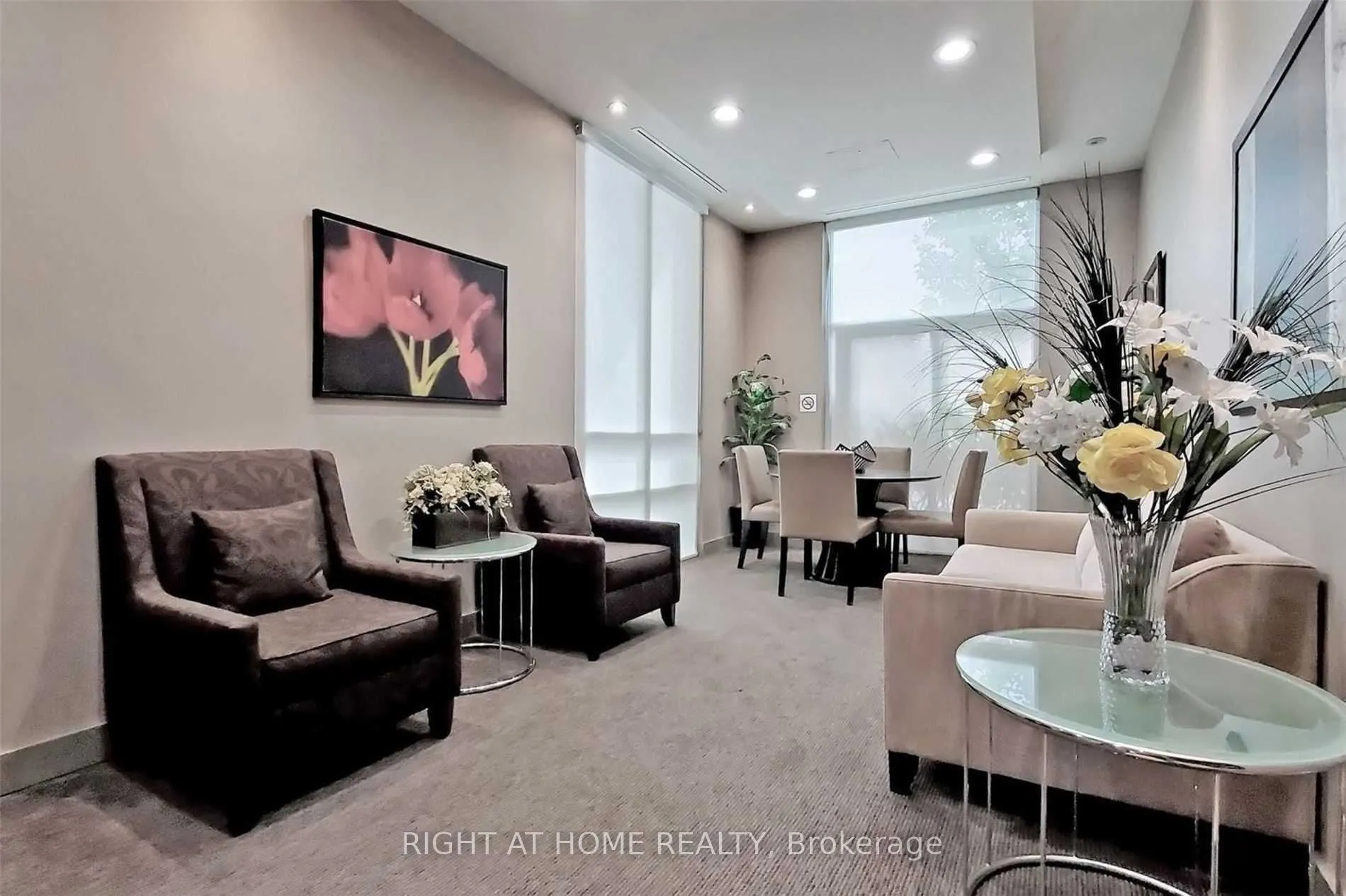 88 Grangeway Avenue, #2106