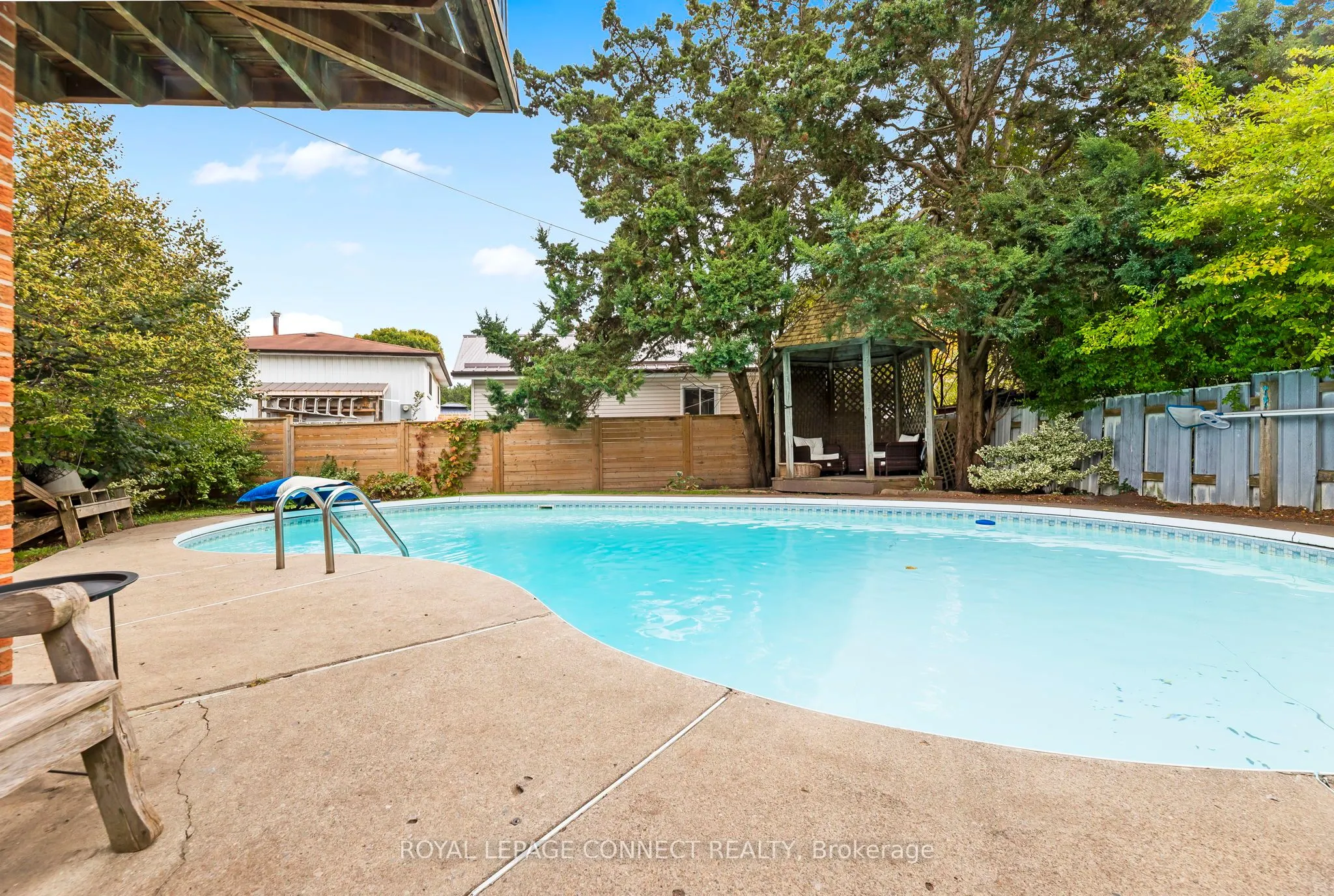 166 Clements Road E