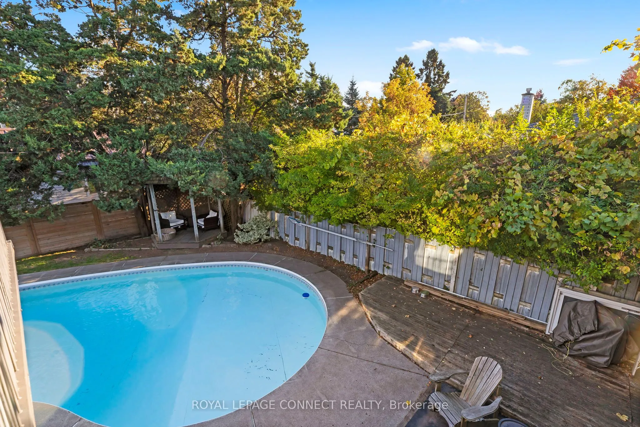 166 Clements Road E