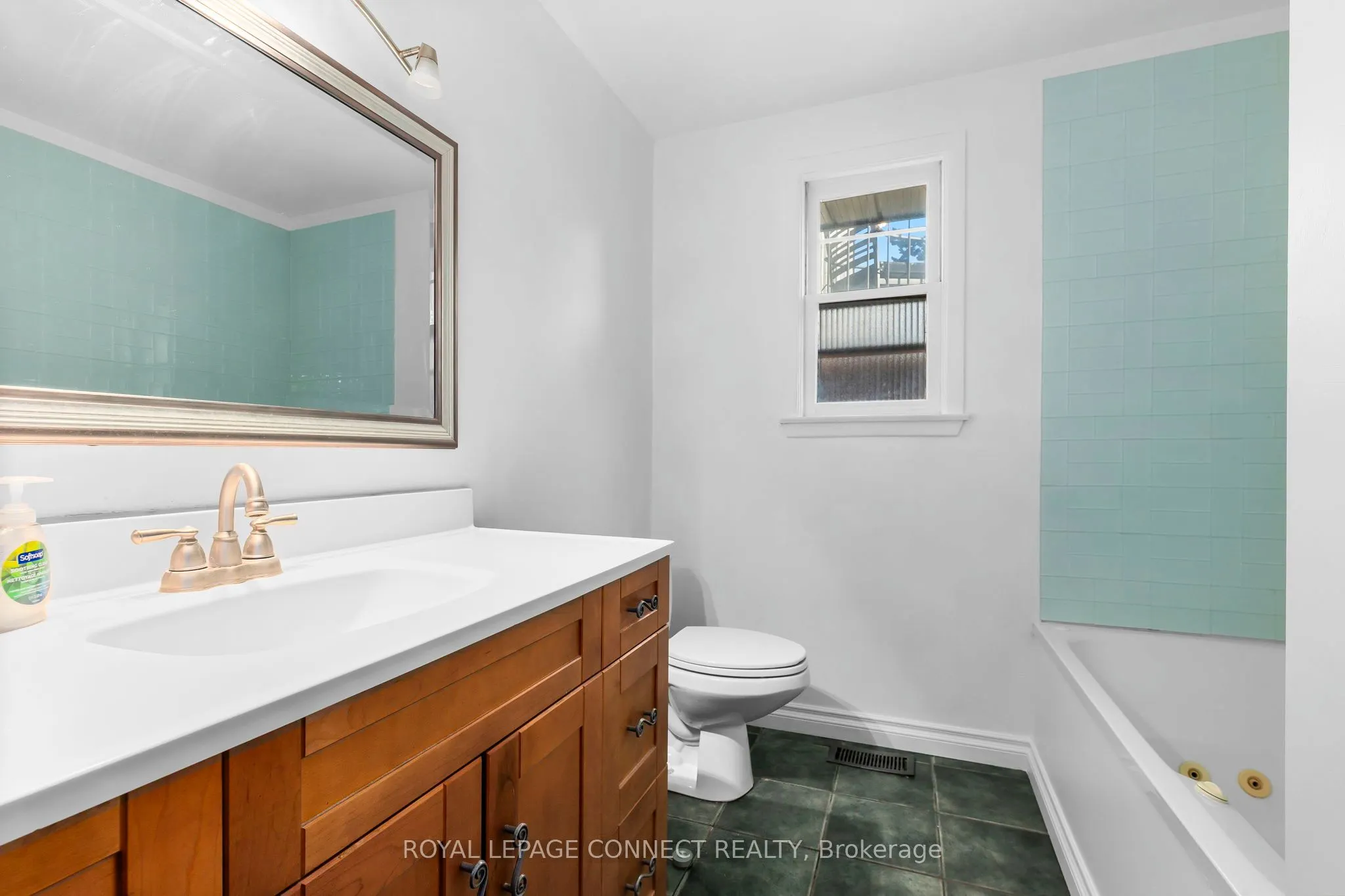166 Clements Road E