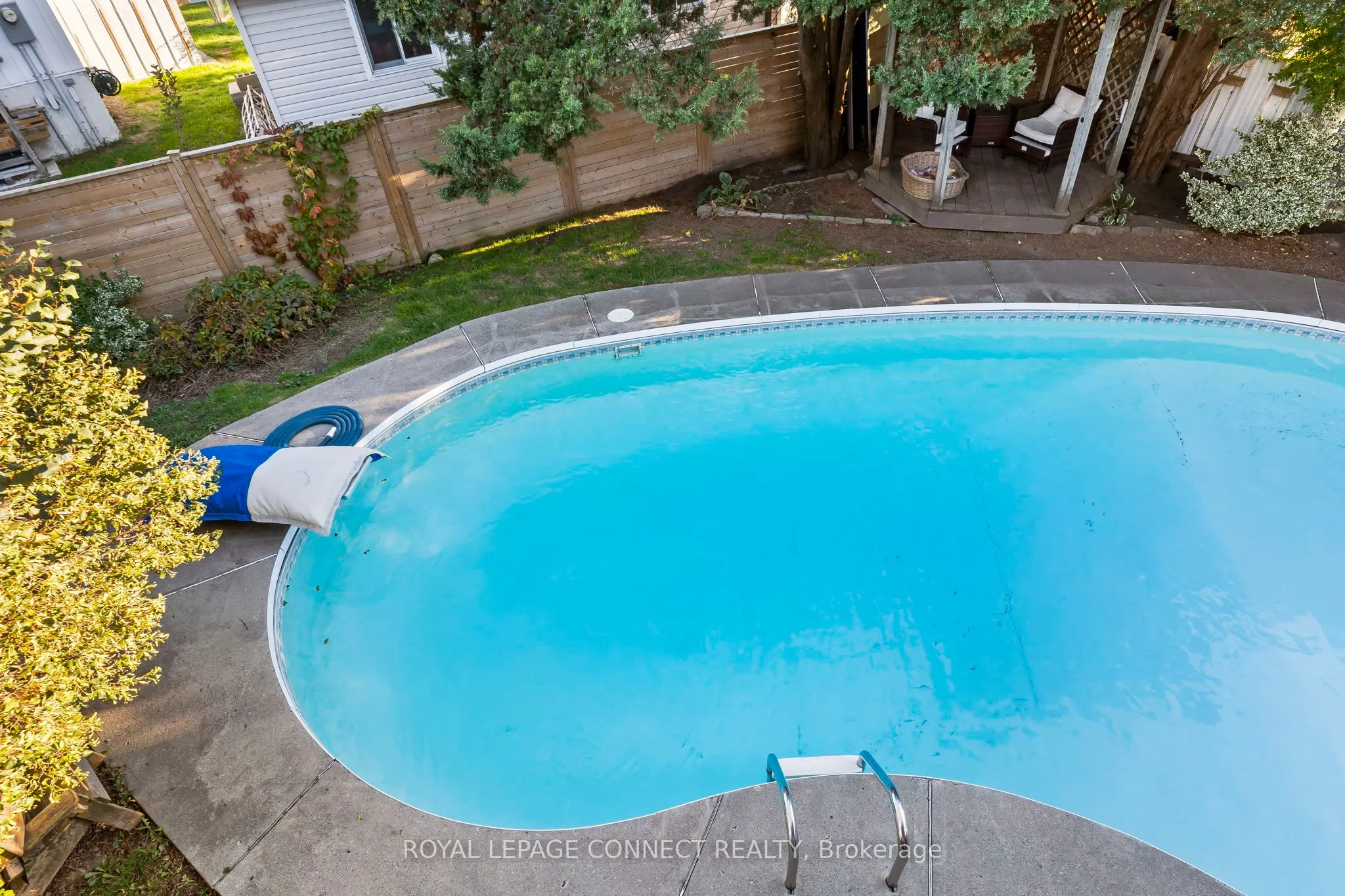 166 Clements Road E
