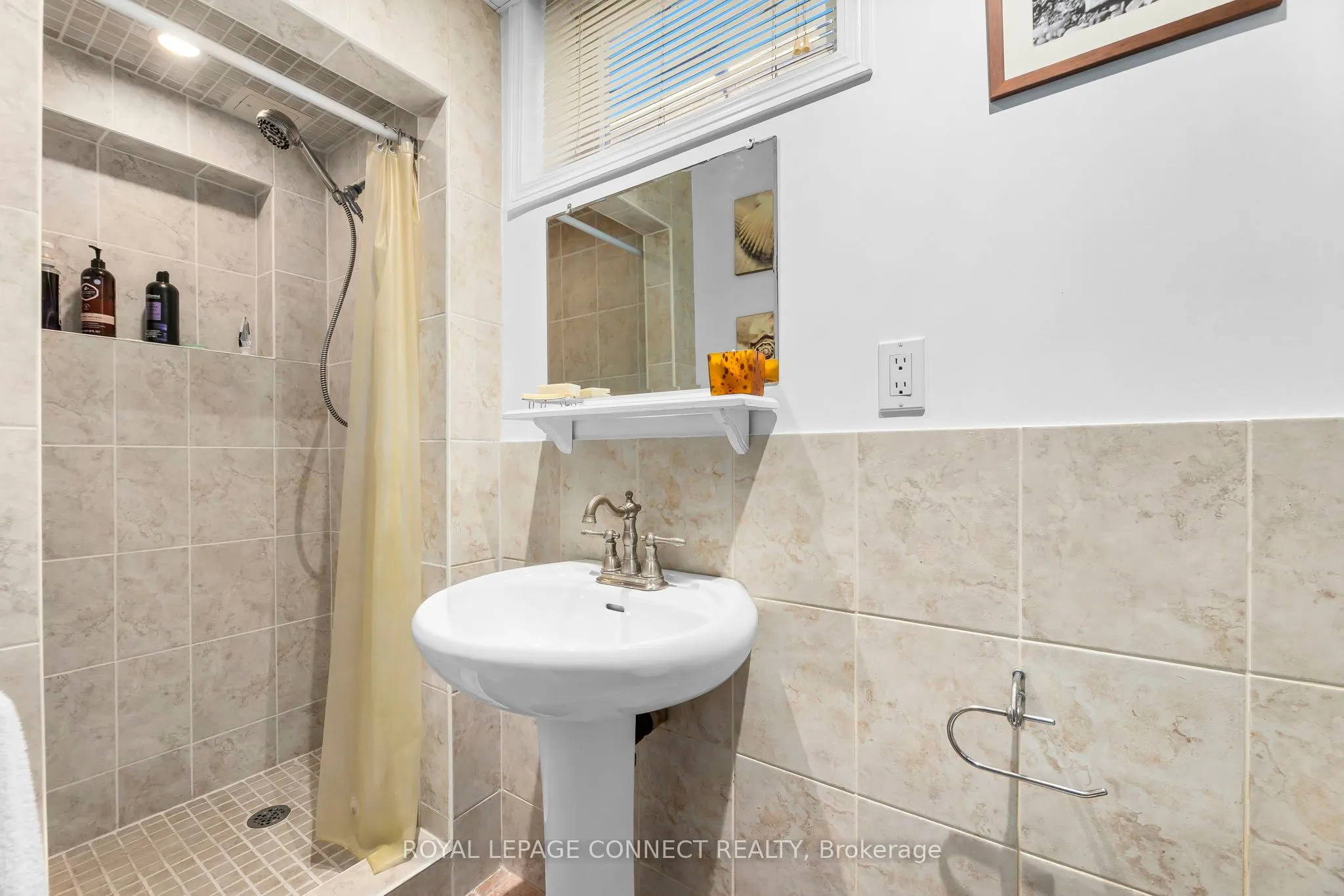 166 Clements Road E