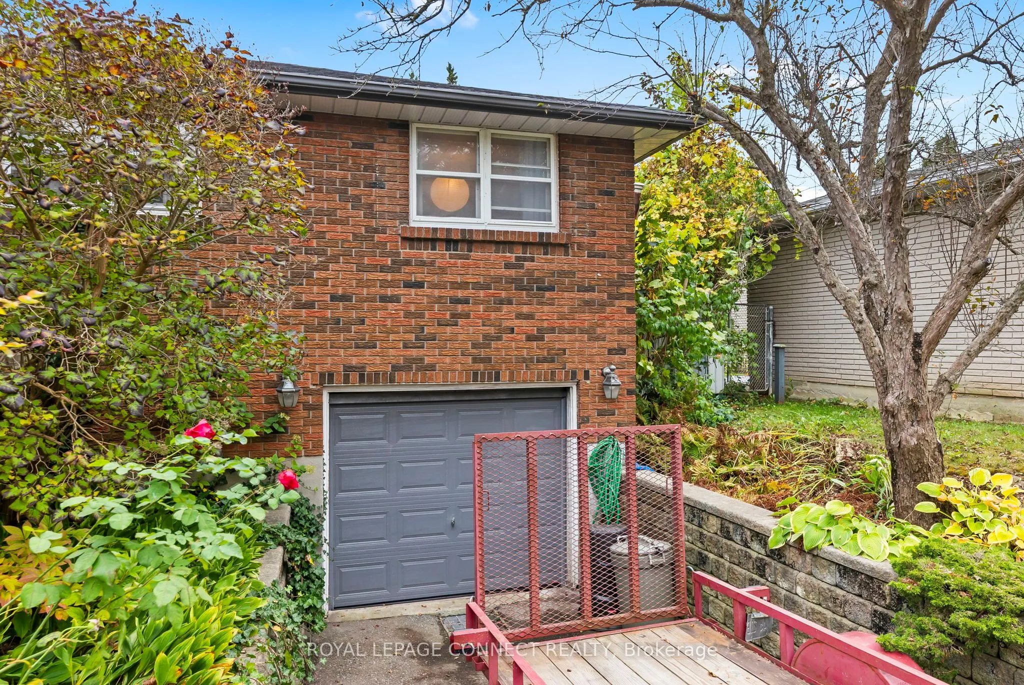 166 Clements Road E