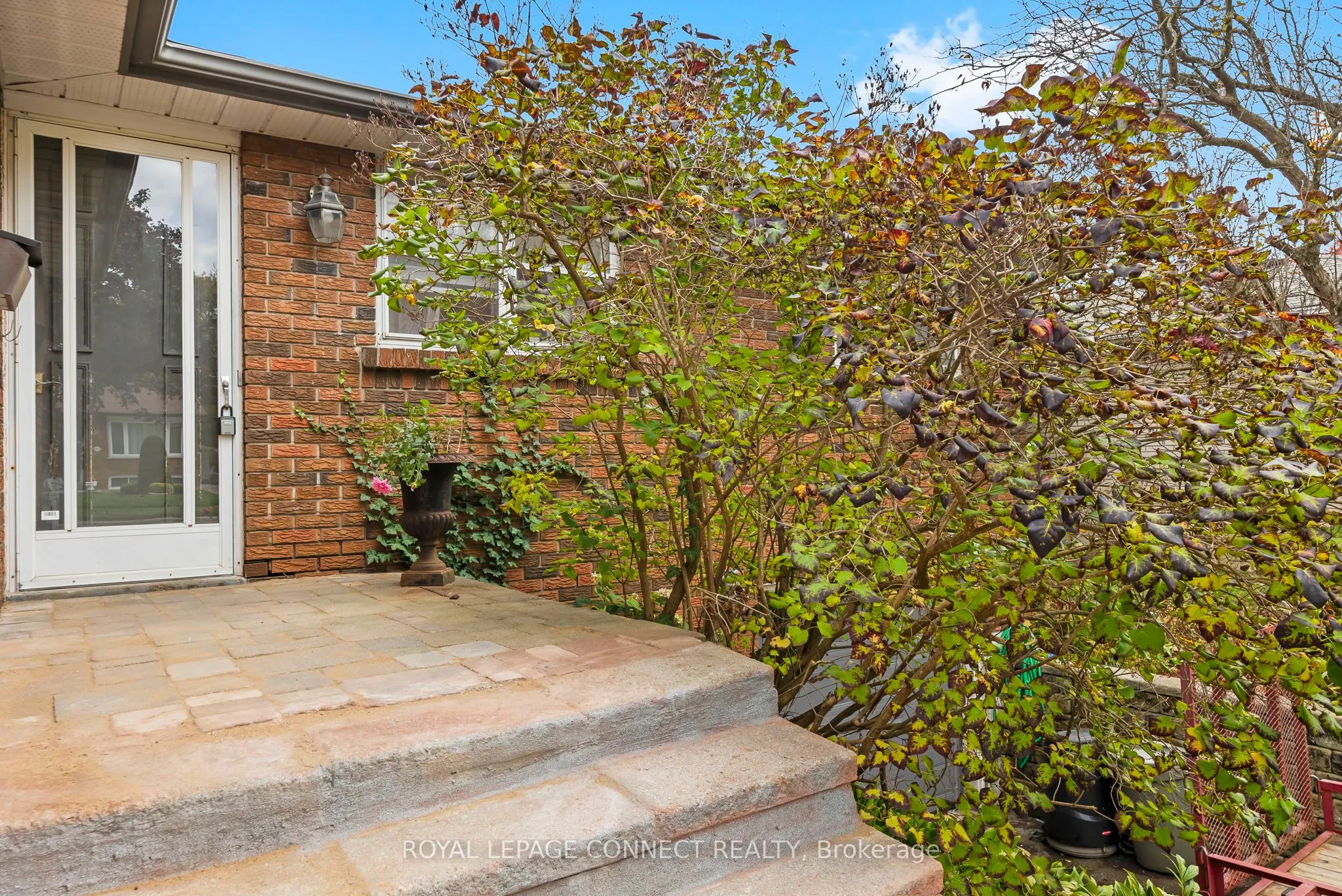 166 Clements Road E