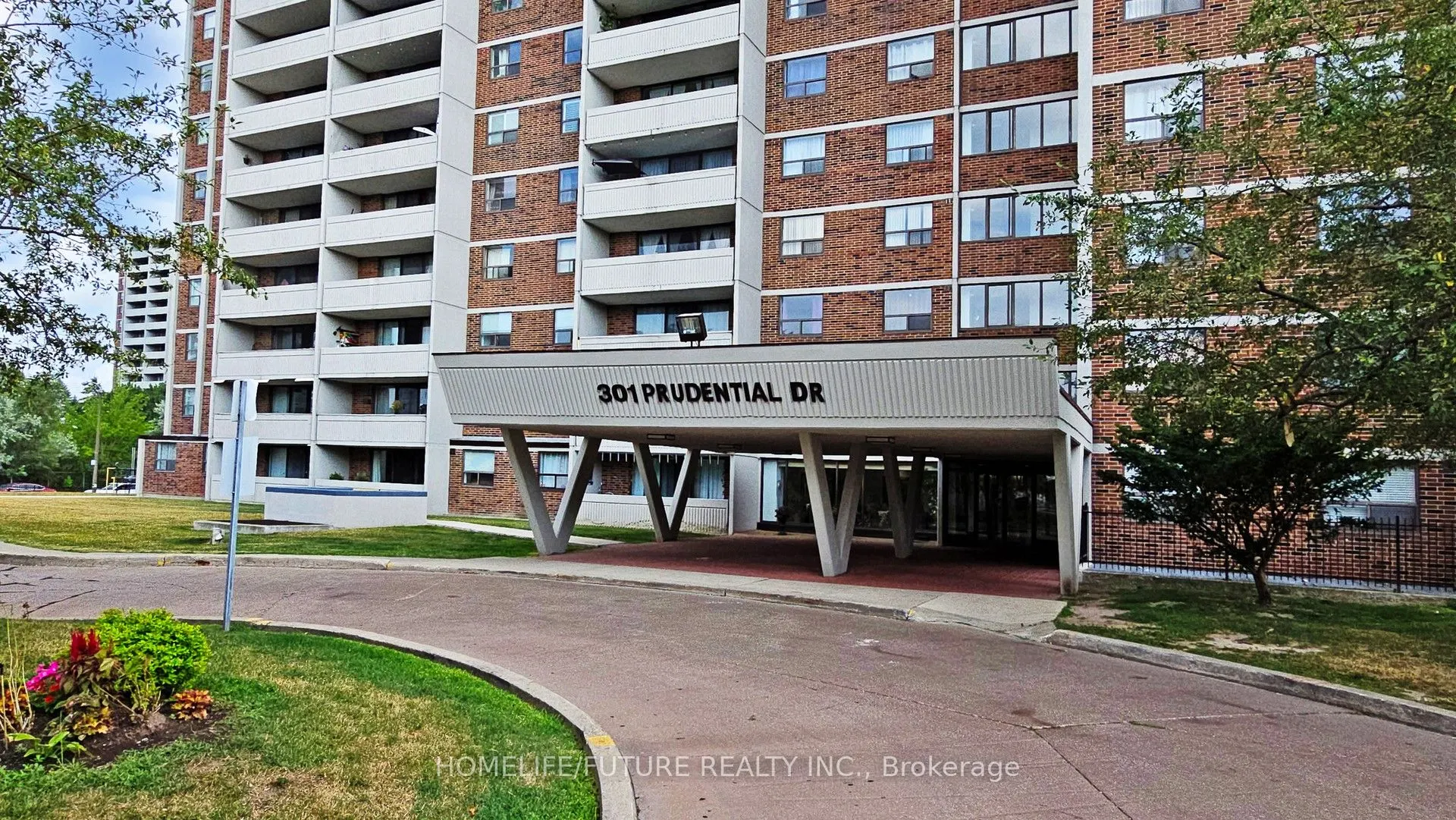 301 Prudential Drive, #1212