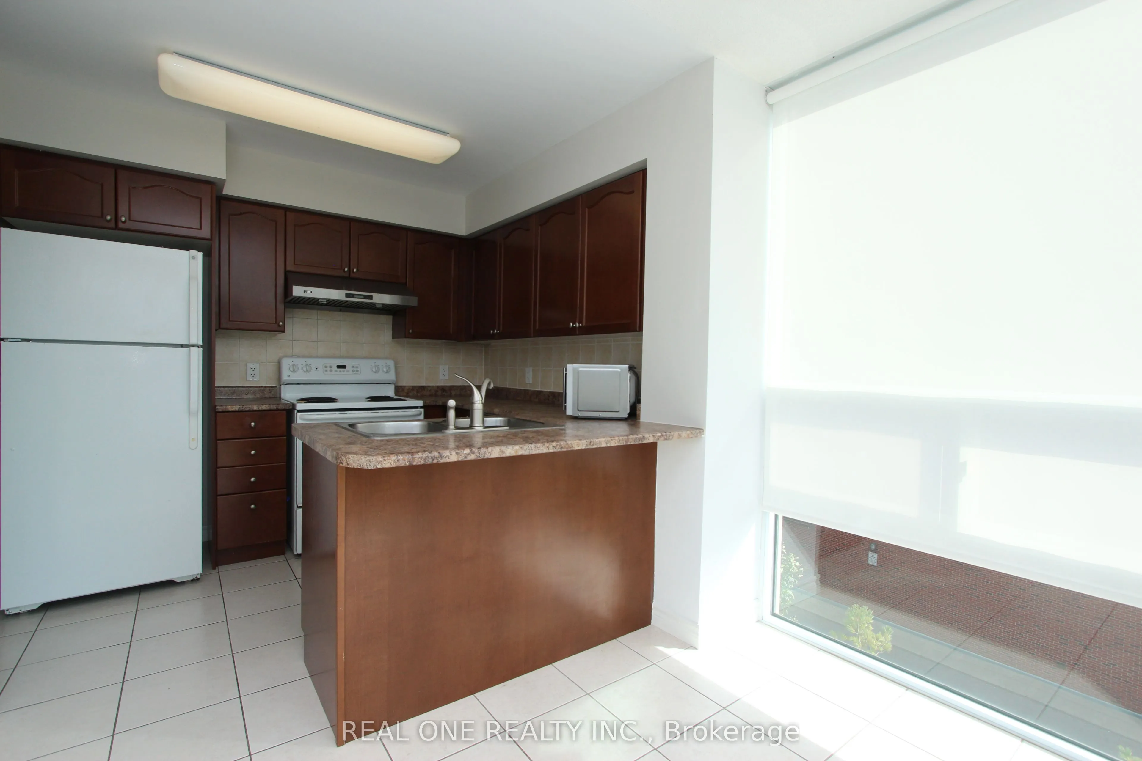 68 Grangeway Avenue, #511