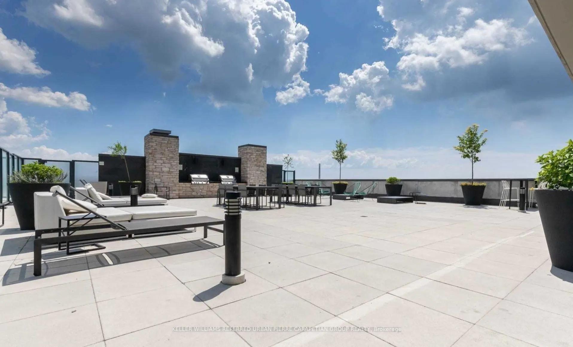 1190 Dundas Street, #721