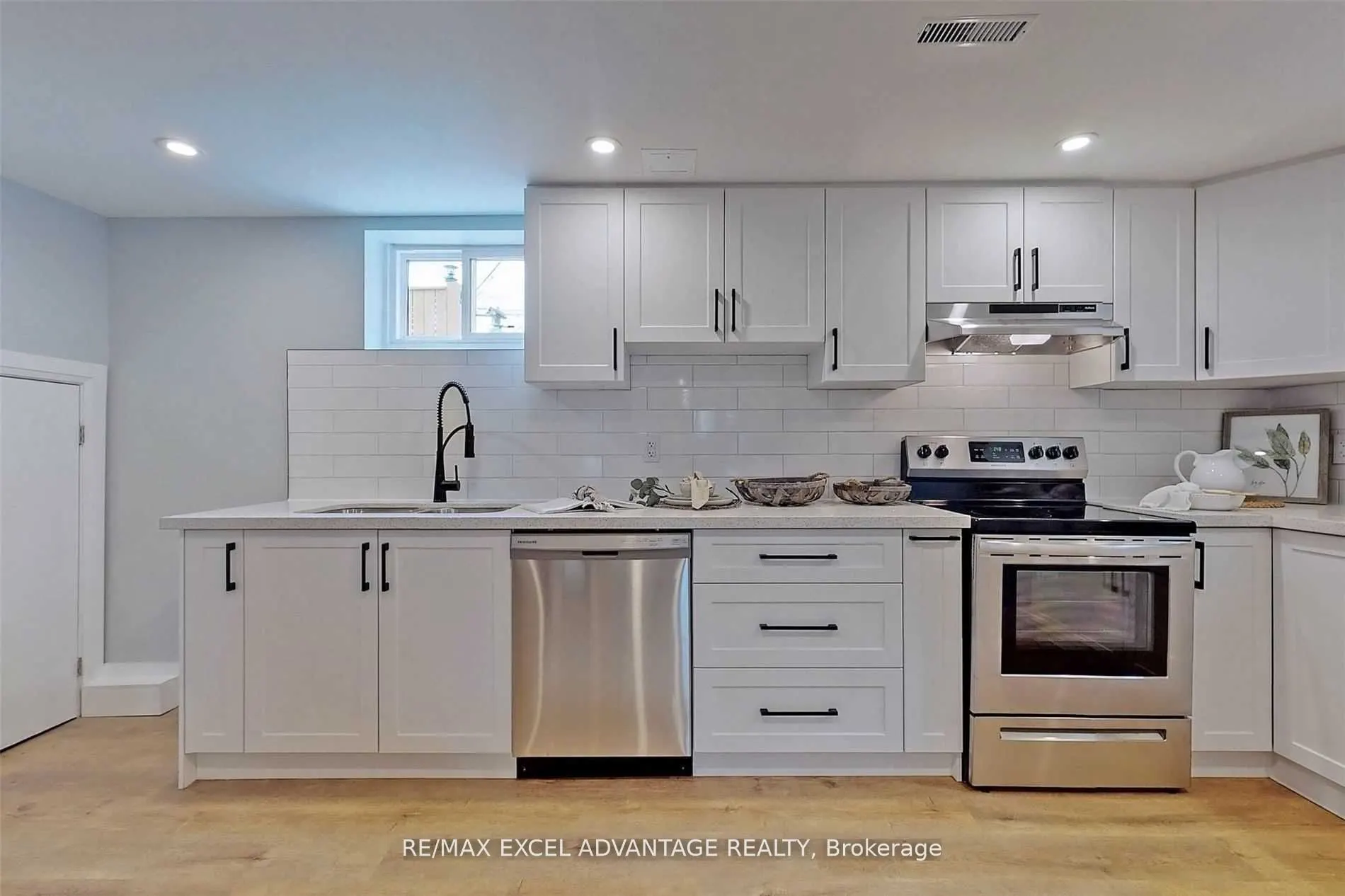 418 Nipigon Street, #Lower