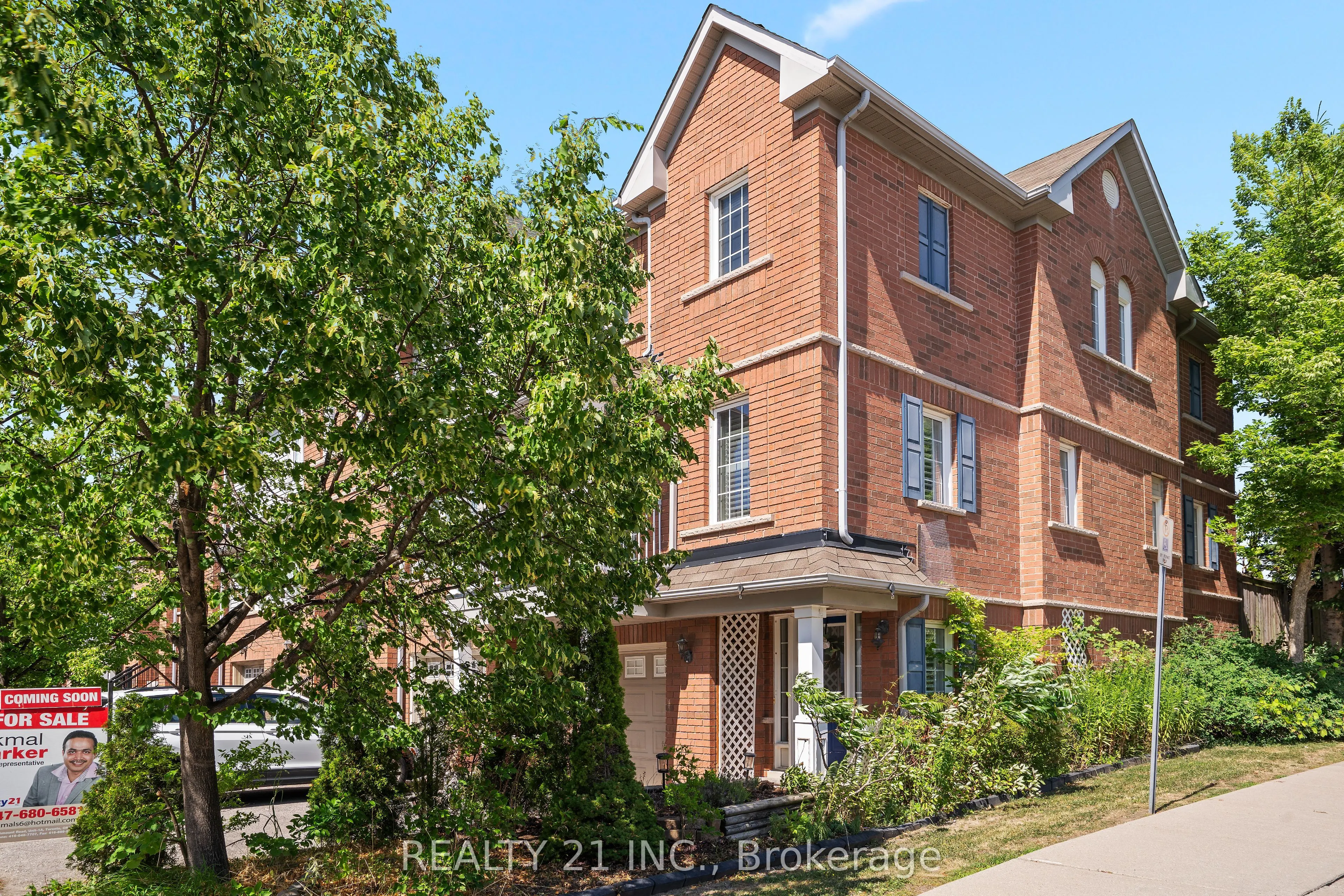 13 Ventura Lane