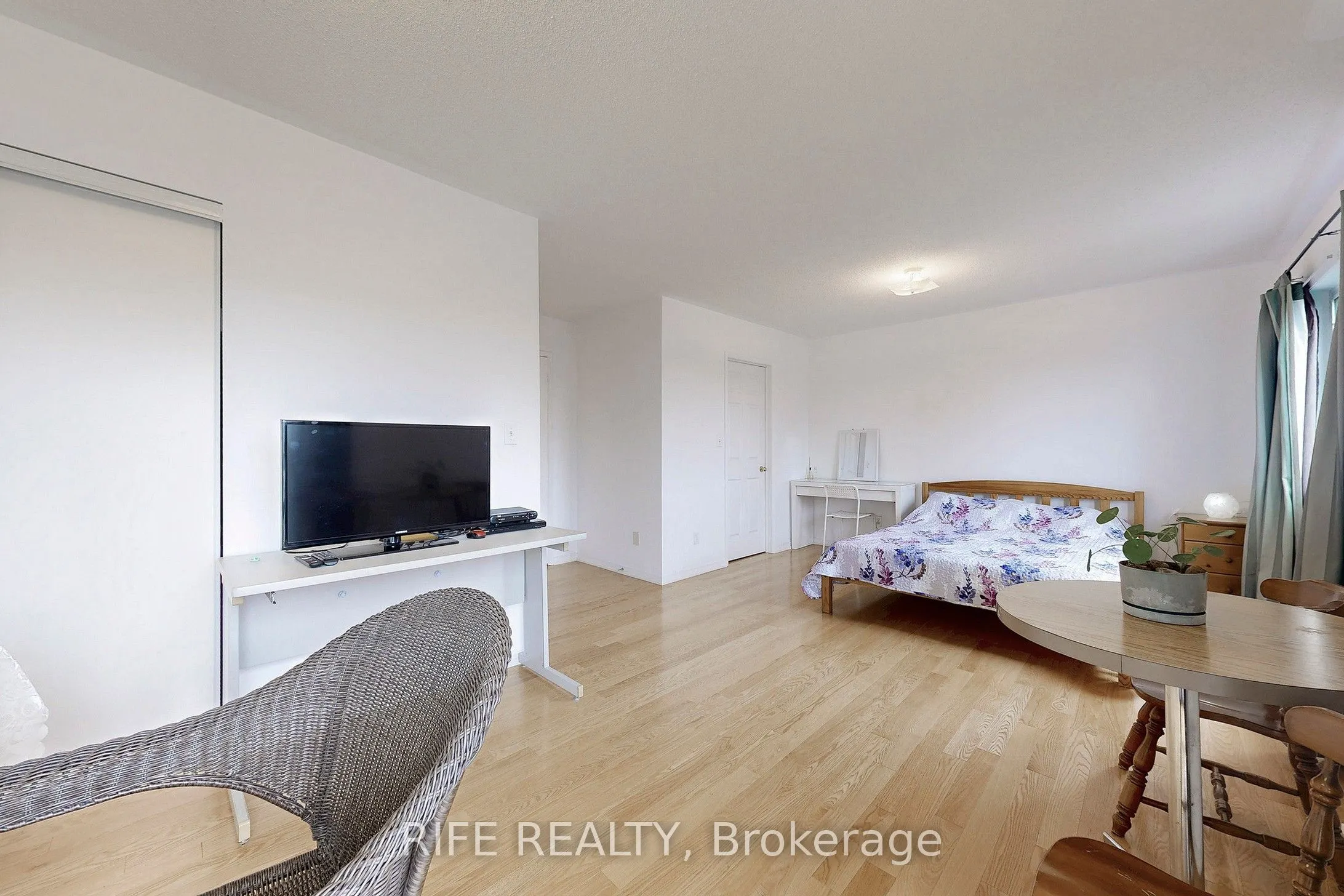 28 Rosebank Drive, #703