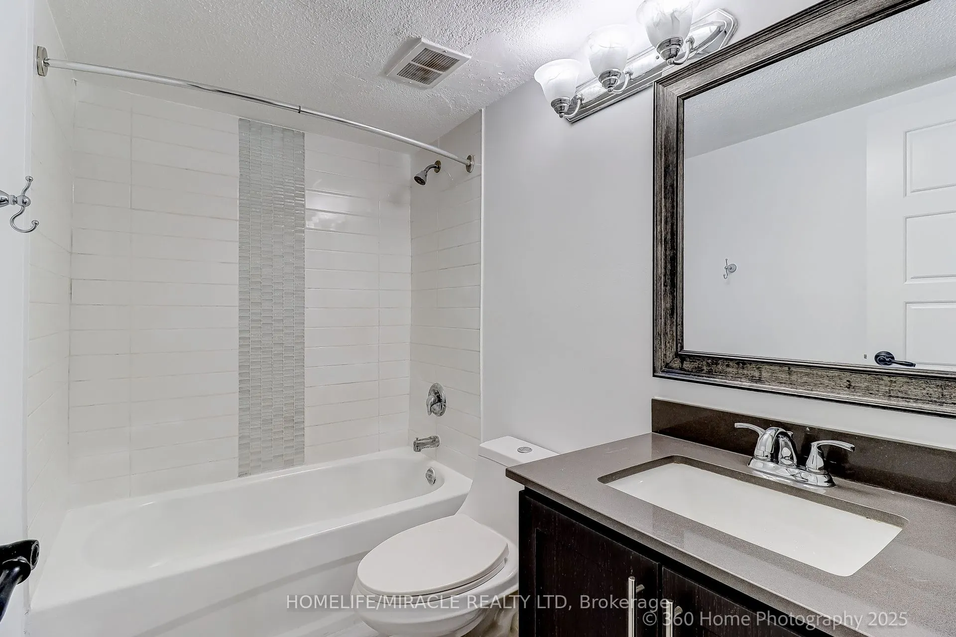 5 Massey Square, #1819