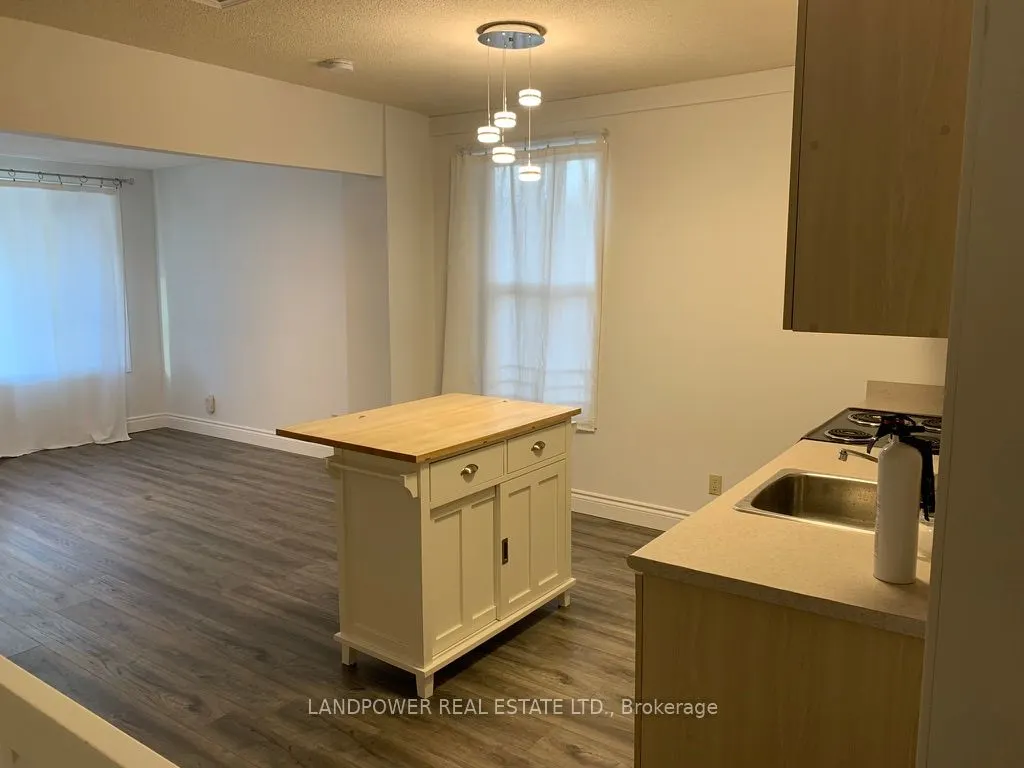 178 Coleman Avenue, #Front unit with basement