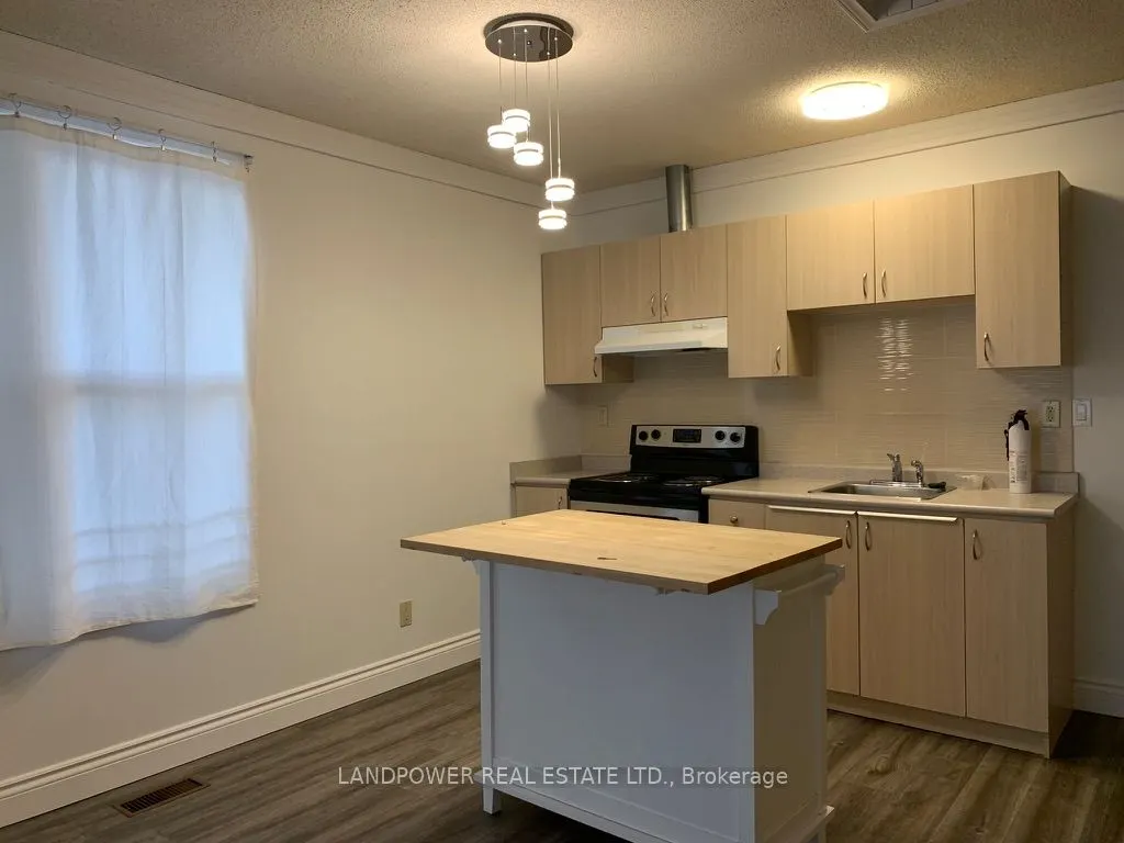 178 Coleman Avenue, #Front unit with basement