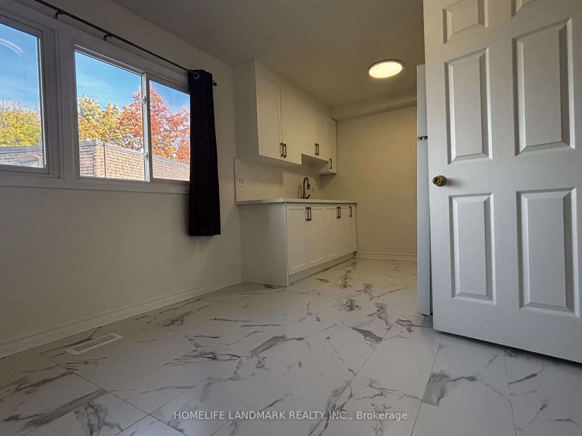 254 Sprucewood Court, #27